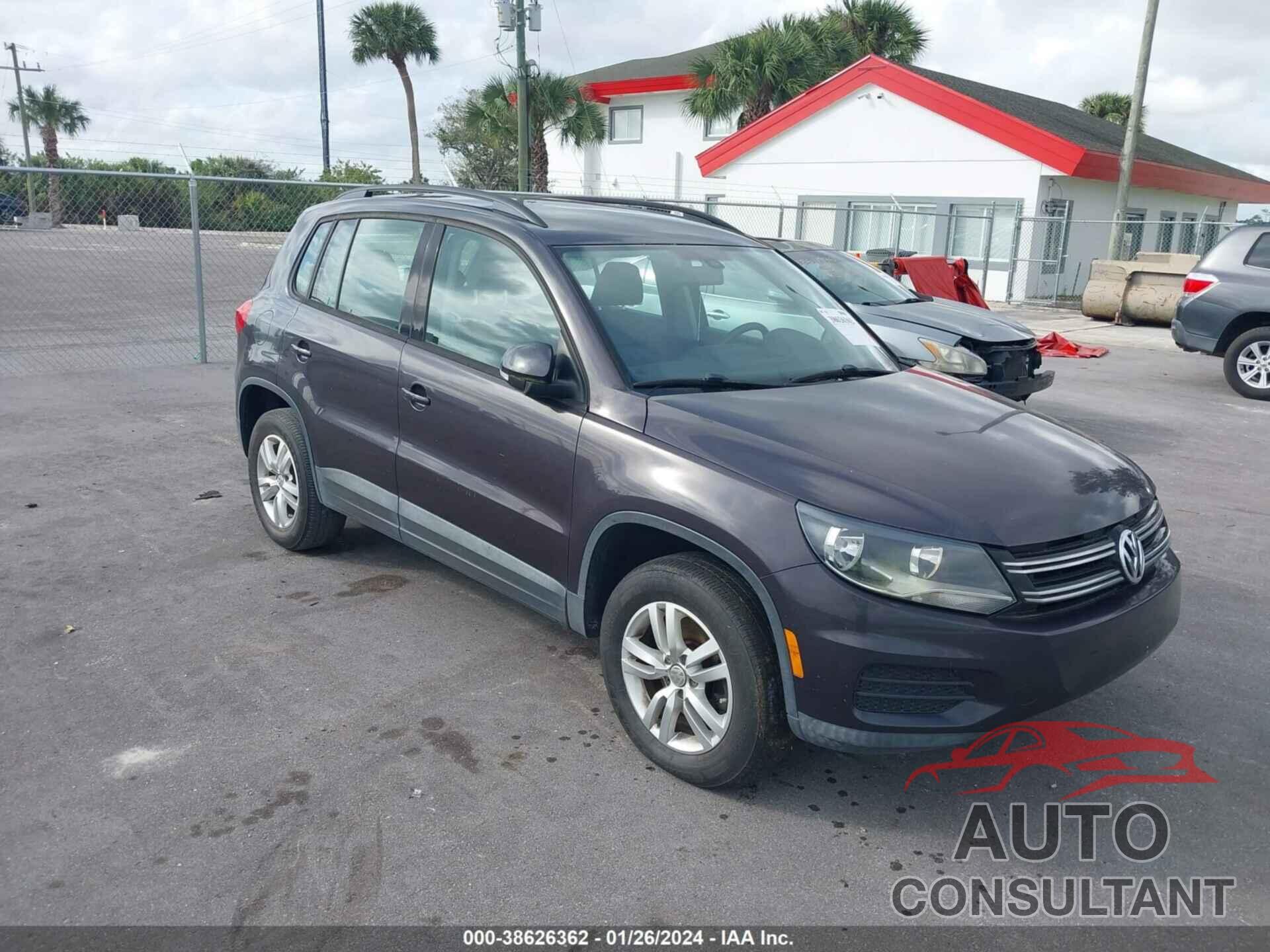 VOLKSWAGEN TIGUAN 2016 - WVGAV7AXXGW567524