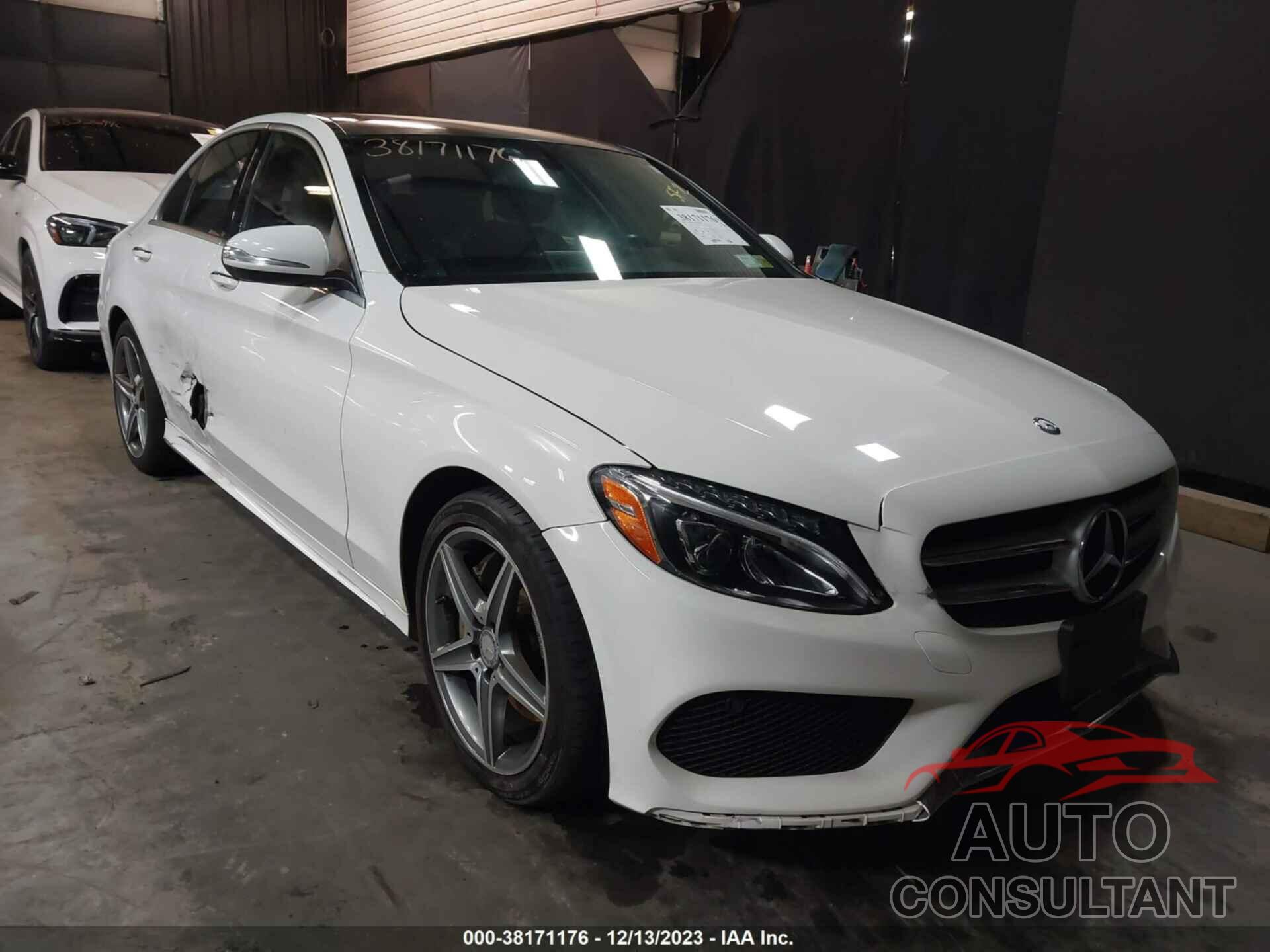 MERCEDES-BENZ C 300 2015 - 55SWF4KB6FU022656