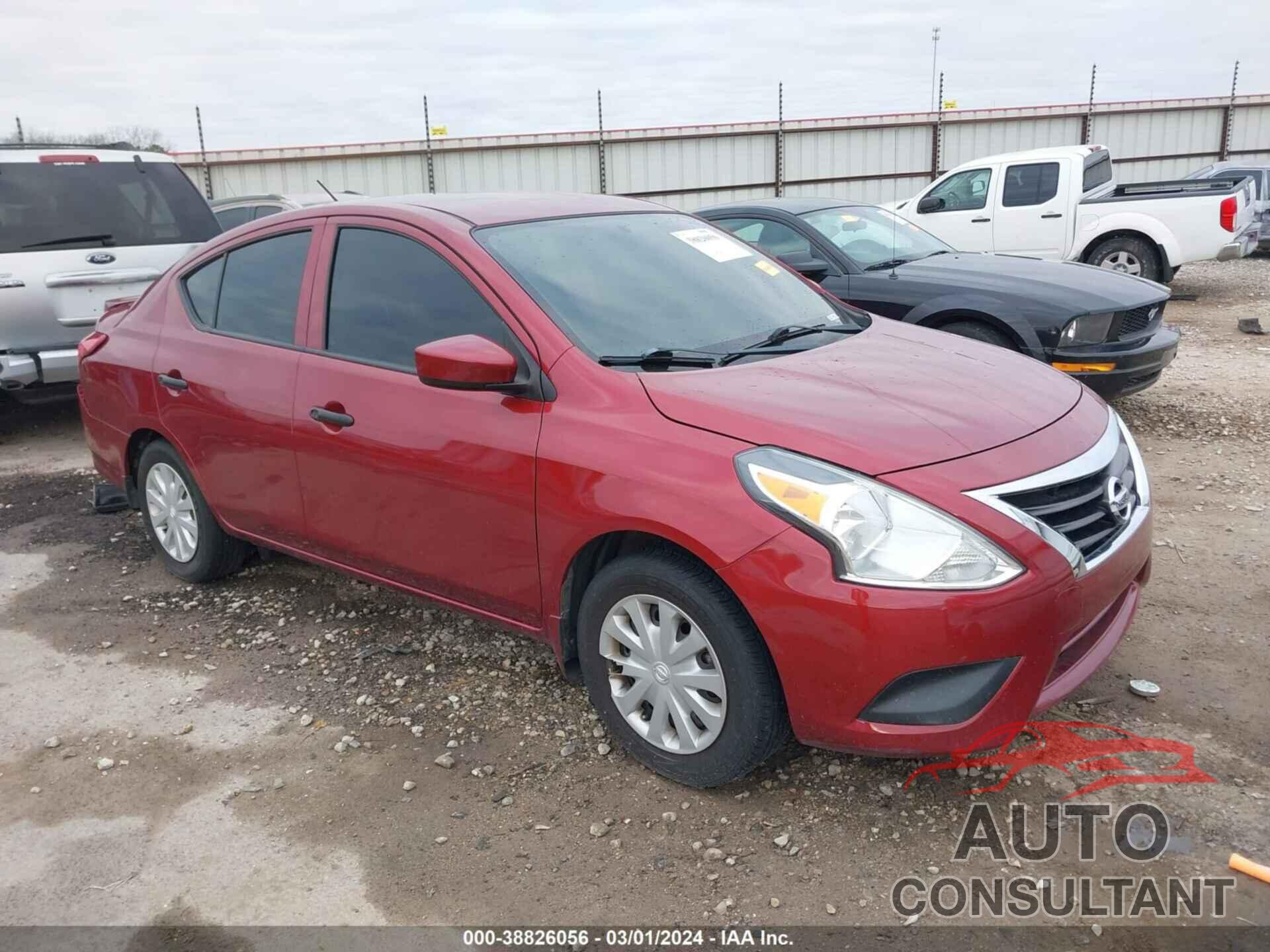 NISSAN VERSA 2018 - 3N1CN7AP2JL821465