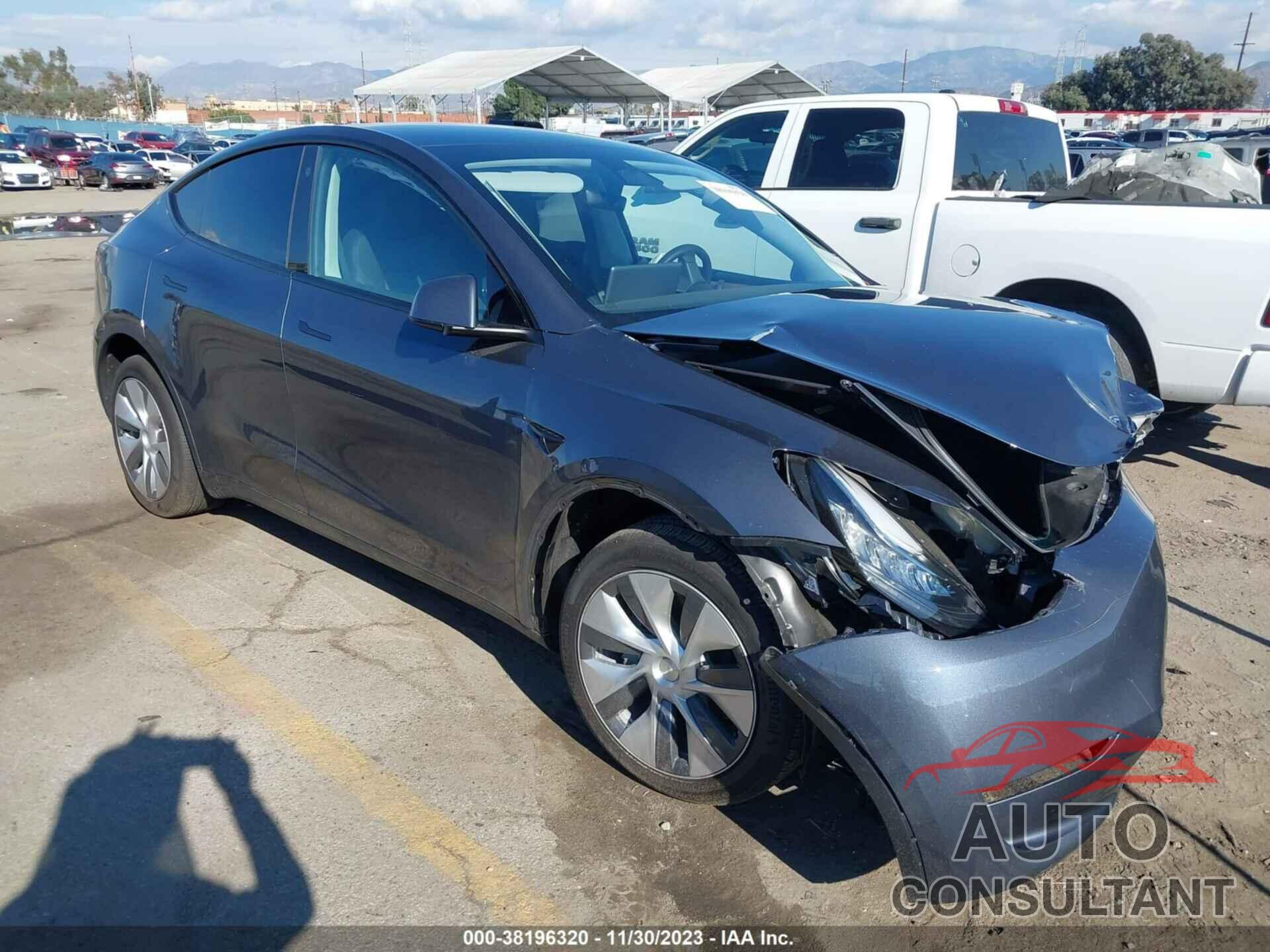 TESLA MODEL Y 2023 - 7SAYGDEE4PA126657