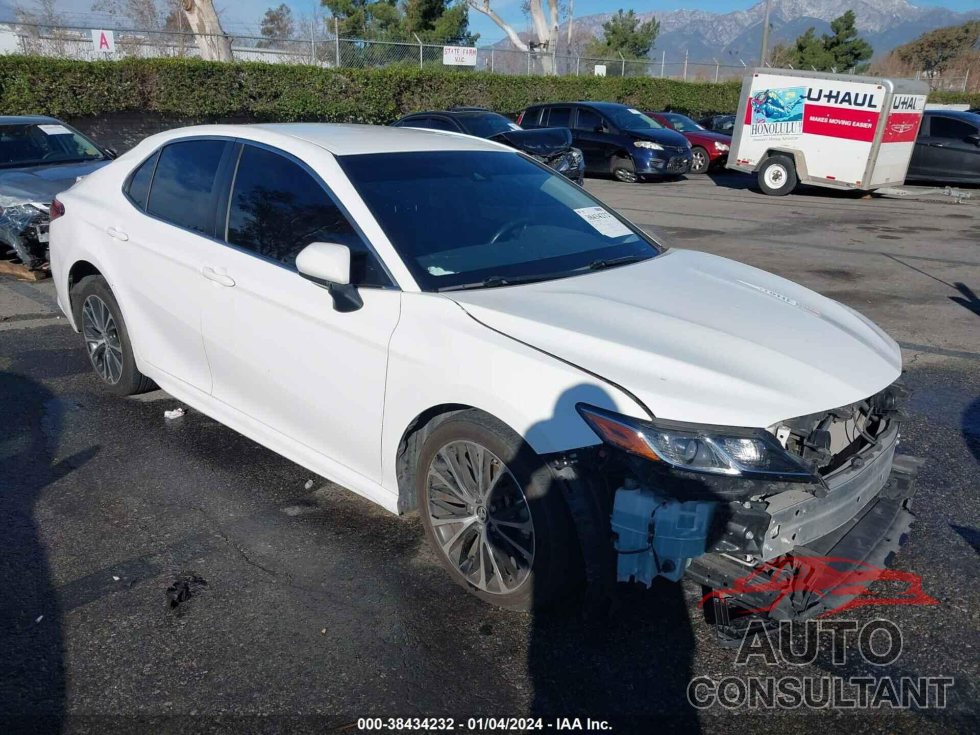 TOYOTA CAMRY 2018 - JTNB11HK4J3026856