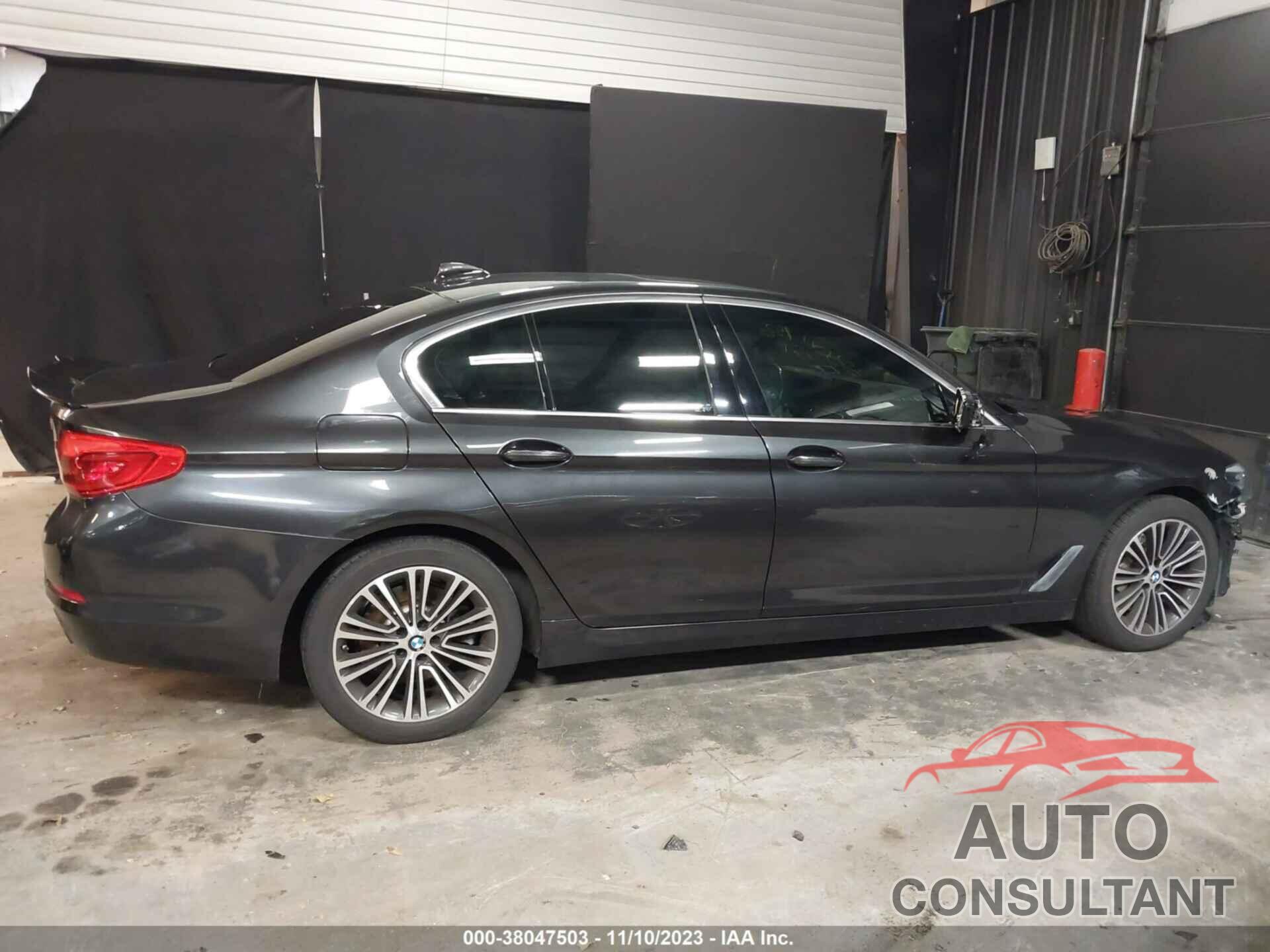 BMW 5 SERIES 2018 - WBAJA7C53JWC75569