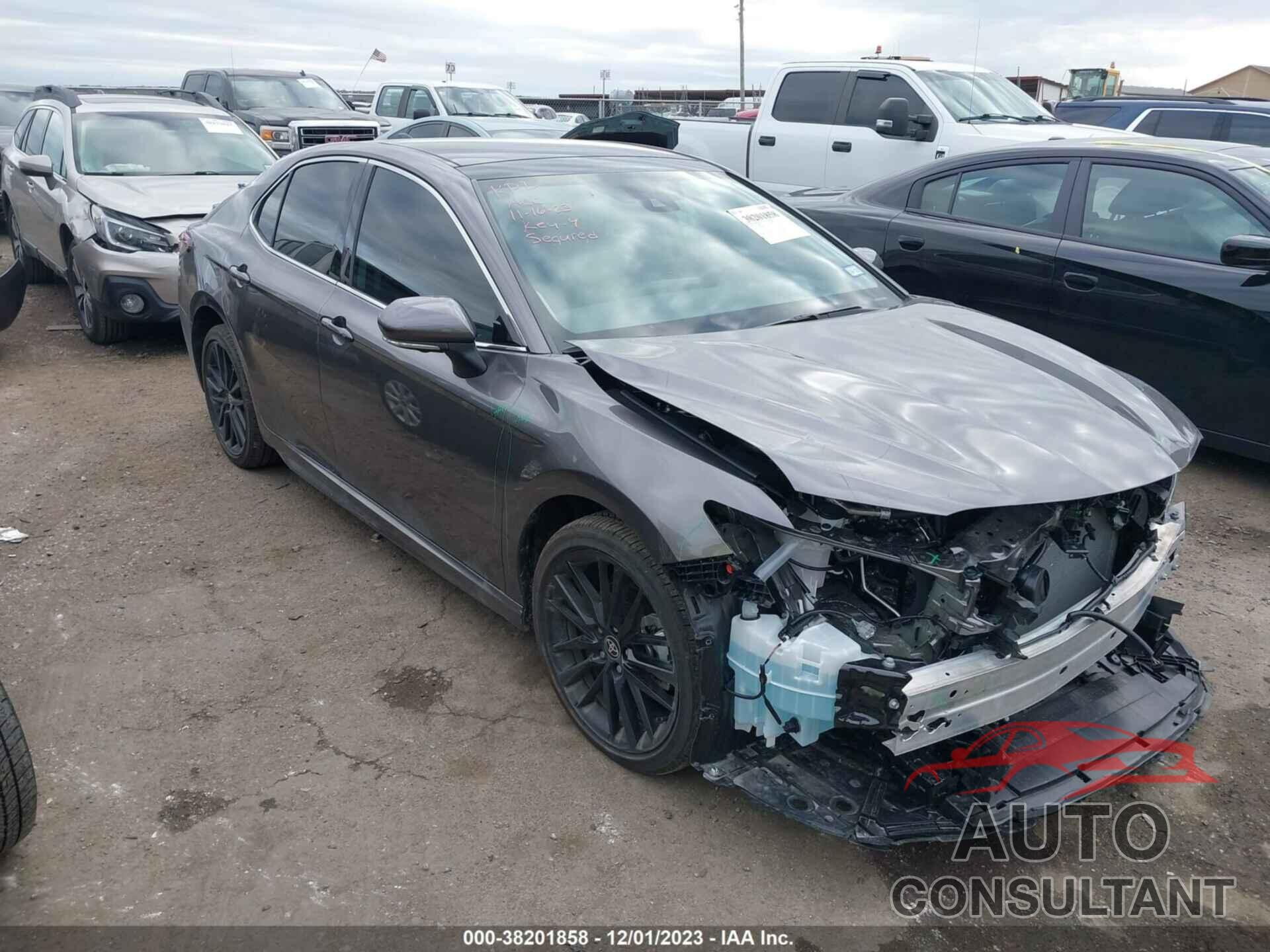 TOYOTA CAMRY 2024 - 4T1KZ1AK6RU090079