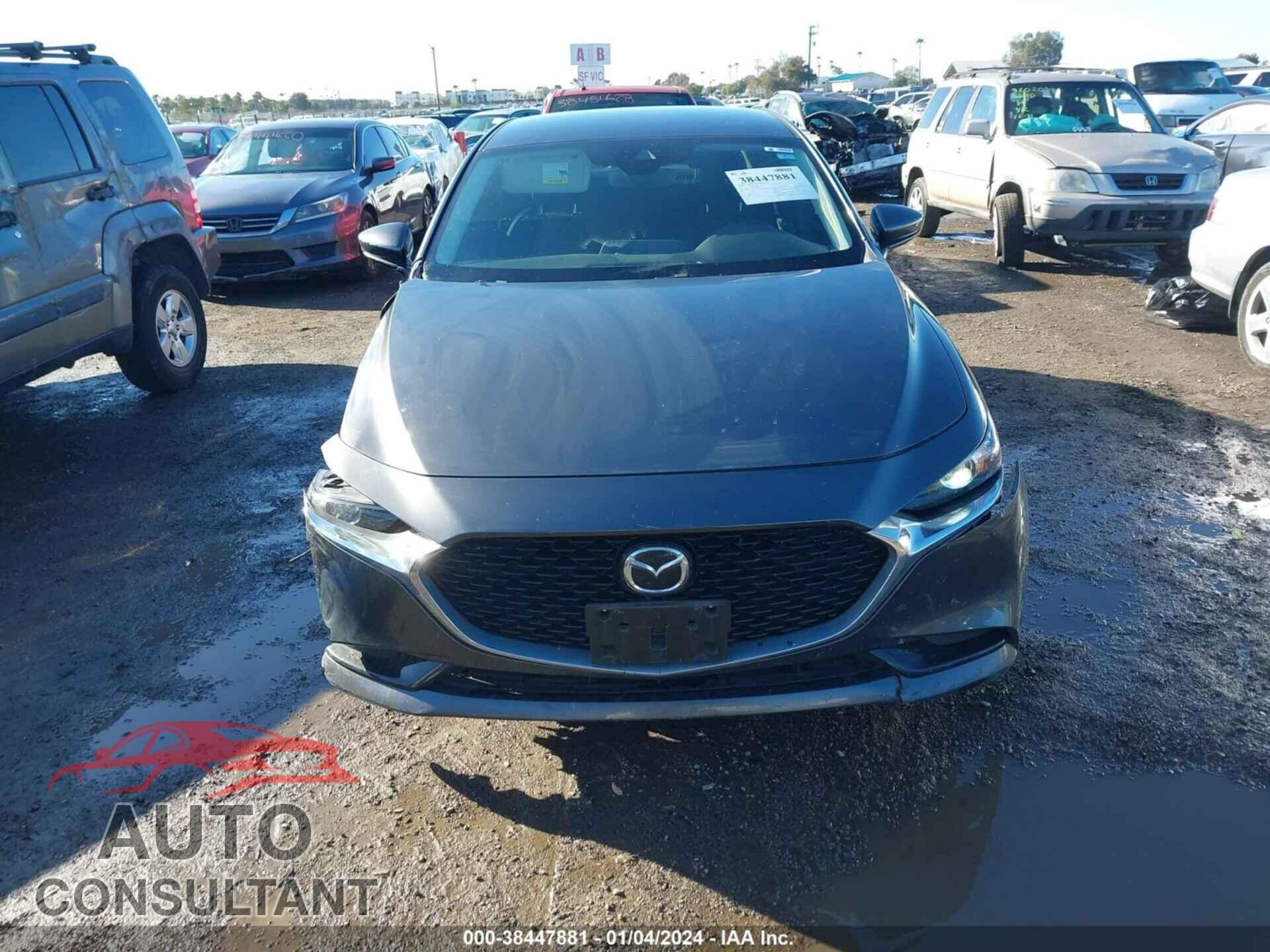 MAZDA MAZDA3 2019 - JM1BPACL8K1110873