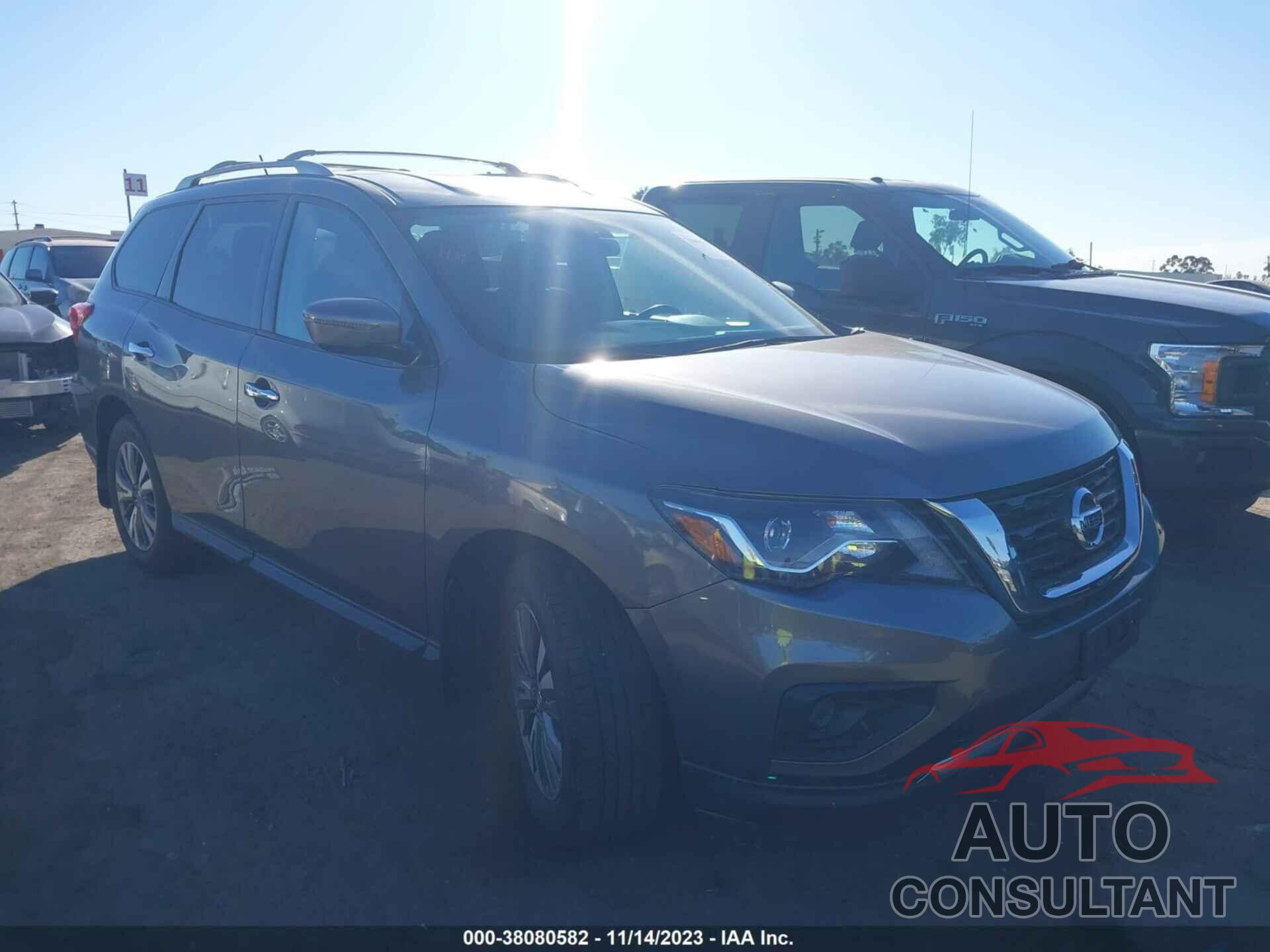 NISSAN PATHFINDER 2017 - 5N1DR2MN5HC628263