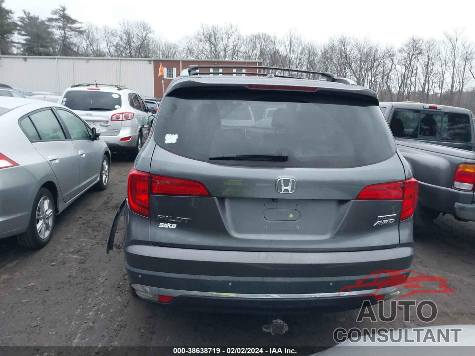 HONDA PILOT 2016 - 5FNYF6H90GB116897