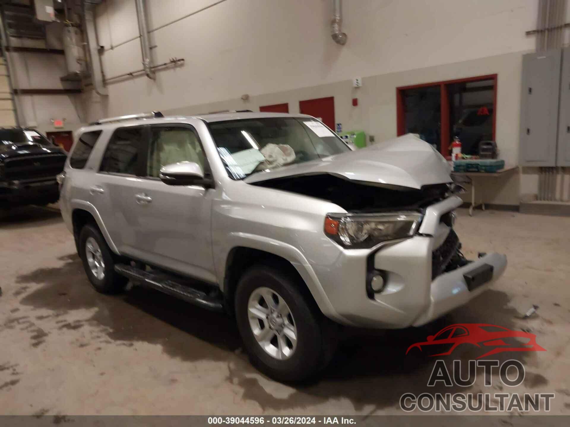 TOYOTA 4RUNNER 2019 - JTEBU5JR0K5645935