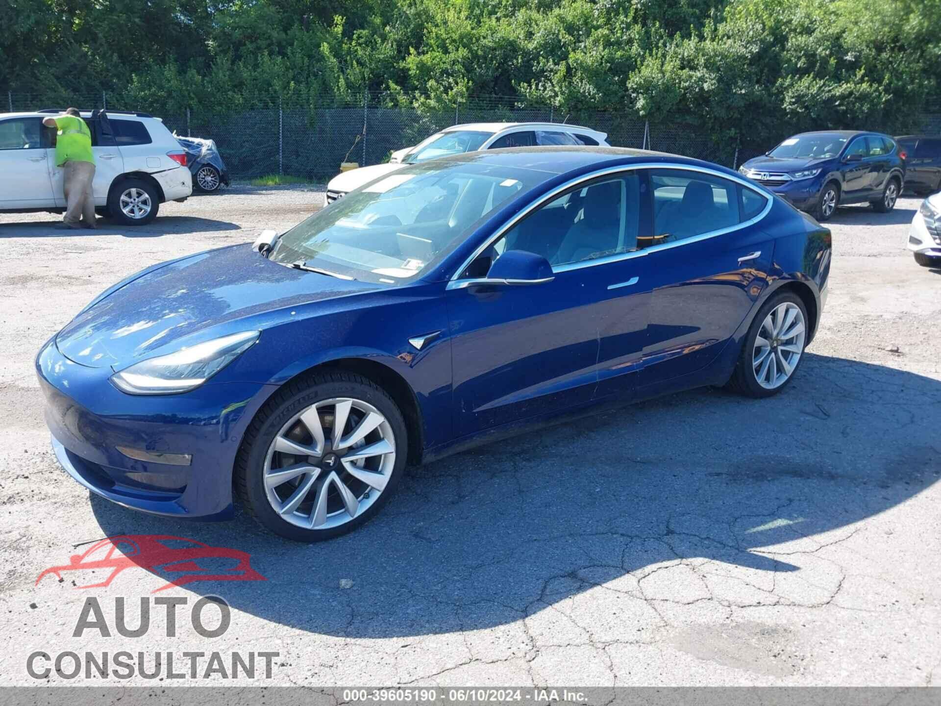 TESLA MODEL 3 2018 - 5YJ3E1EA9JF032972