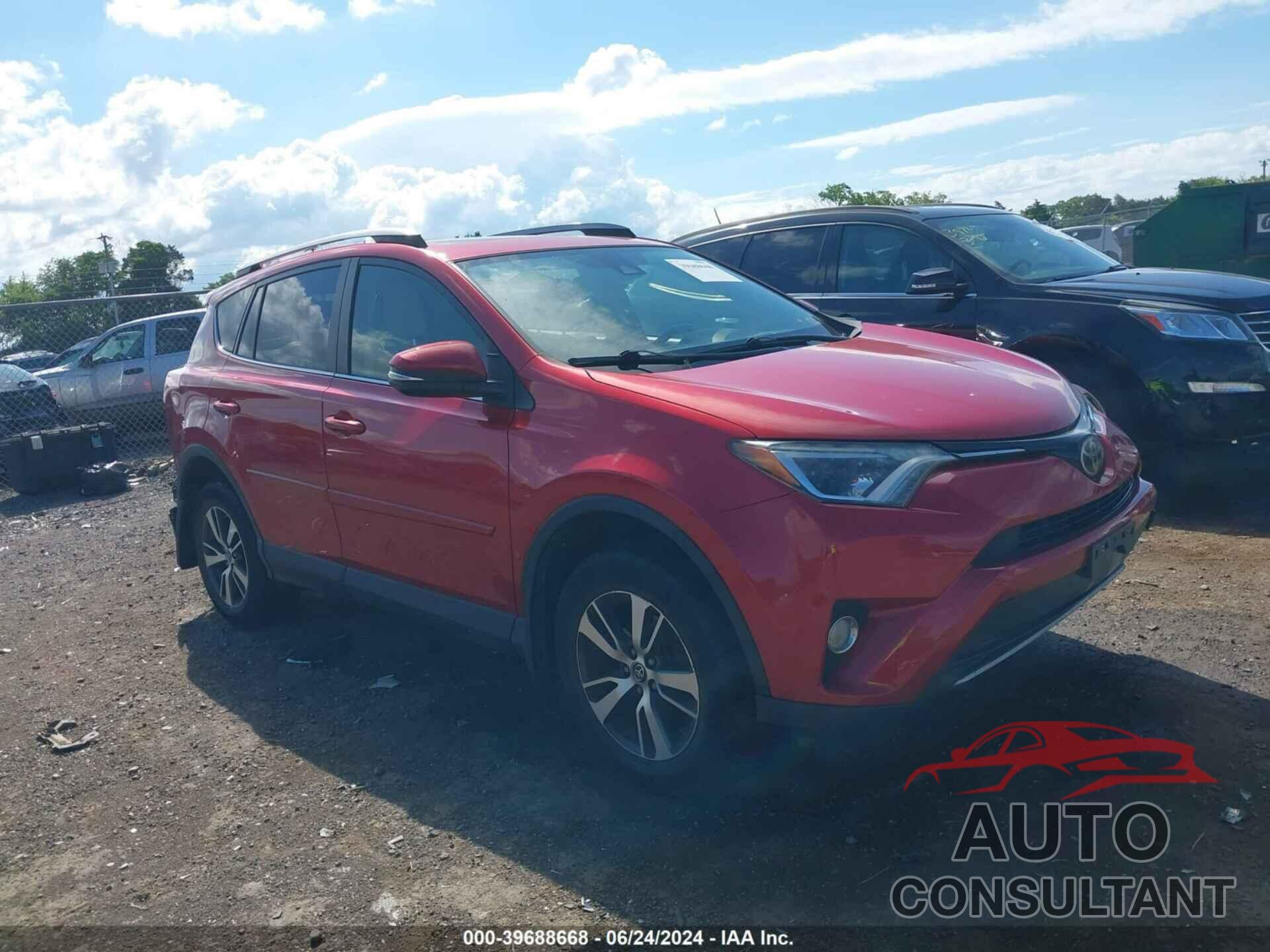 TOYOTA RAV4 2017 - JTMRFREV9HJ135210