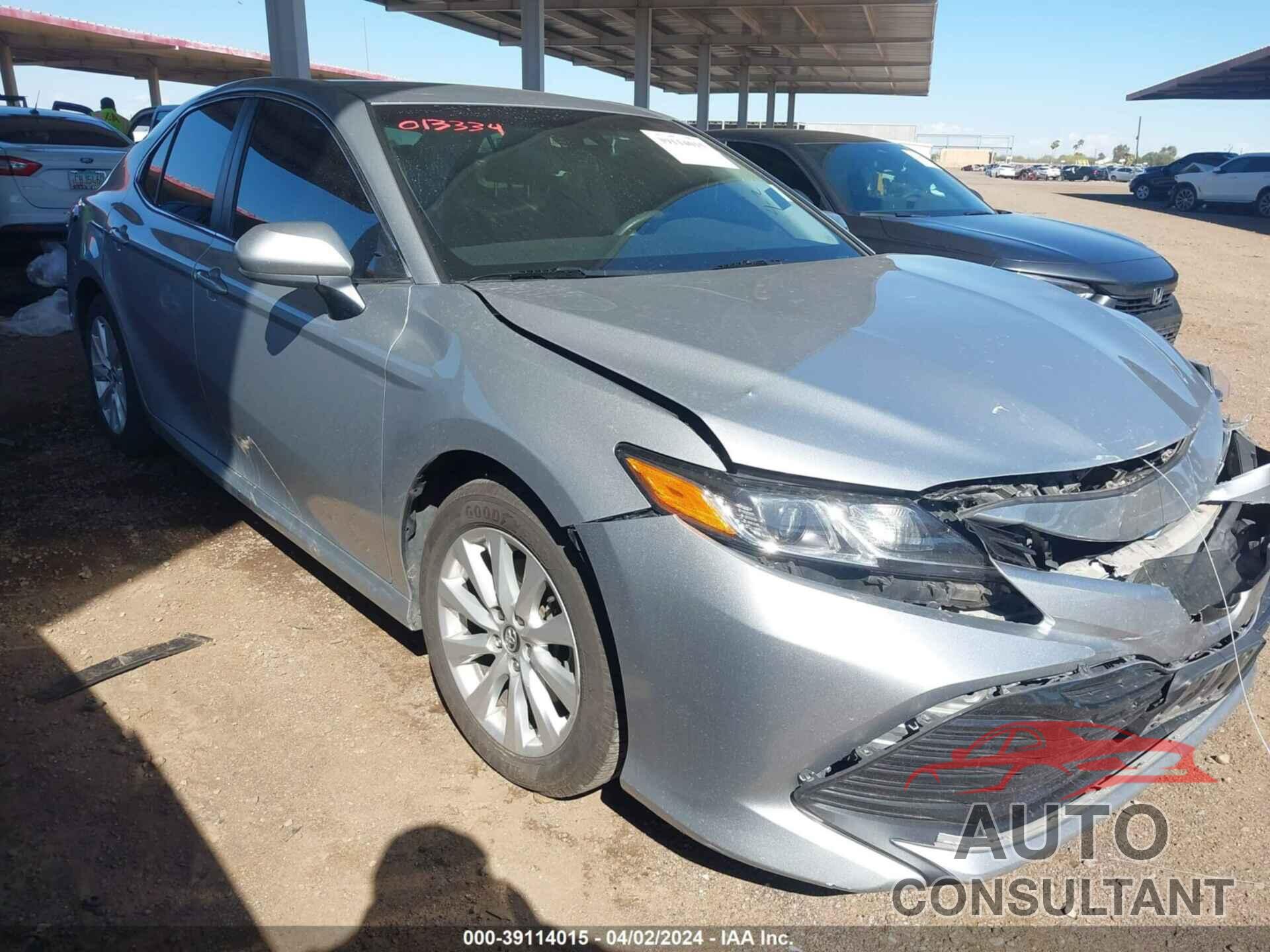 TOYOTA CAMRY 2018 - 4T1B11HK5JU013334
