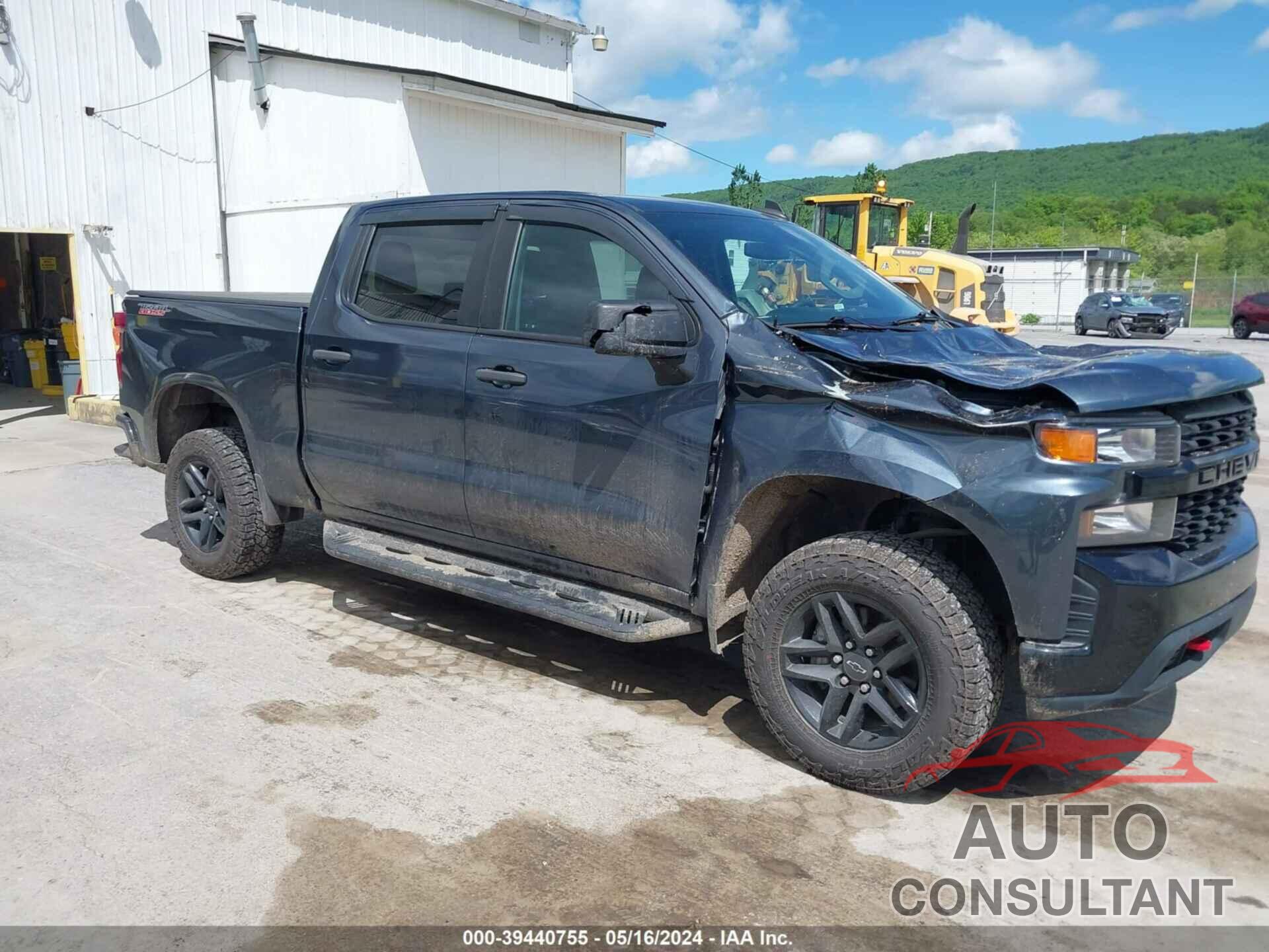 CHEVROLET SILVERADO 1500 2020 - 1GCPYCEF2LZ195430