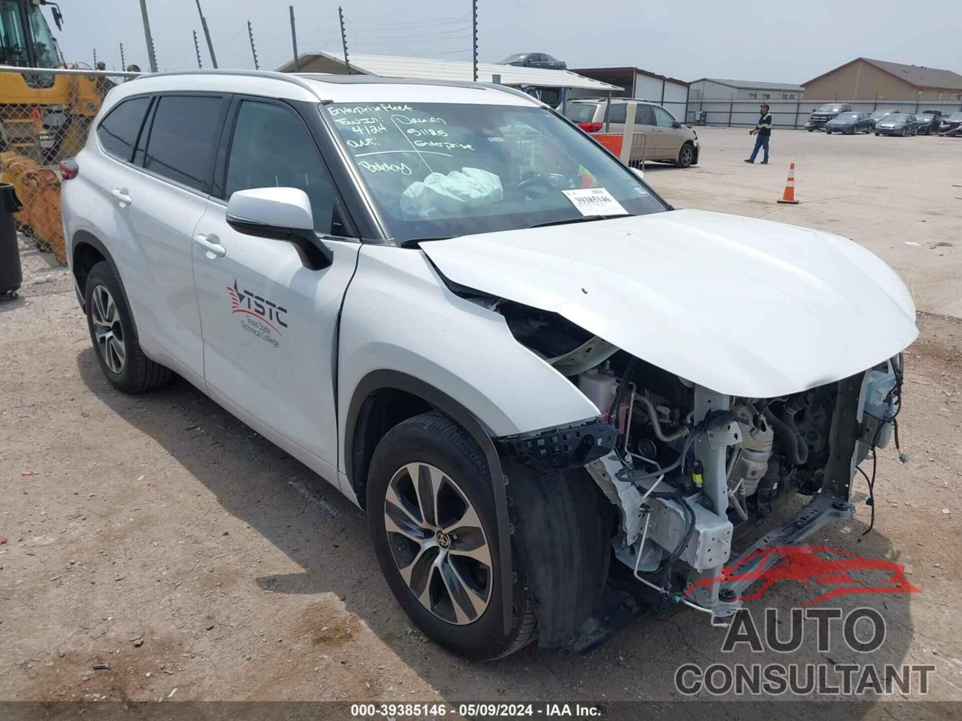 TOYOTA HIGHLANDER 2022 - 5TDGZRAH3NS125835