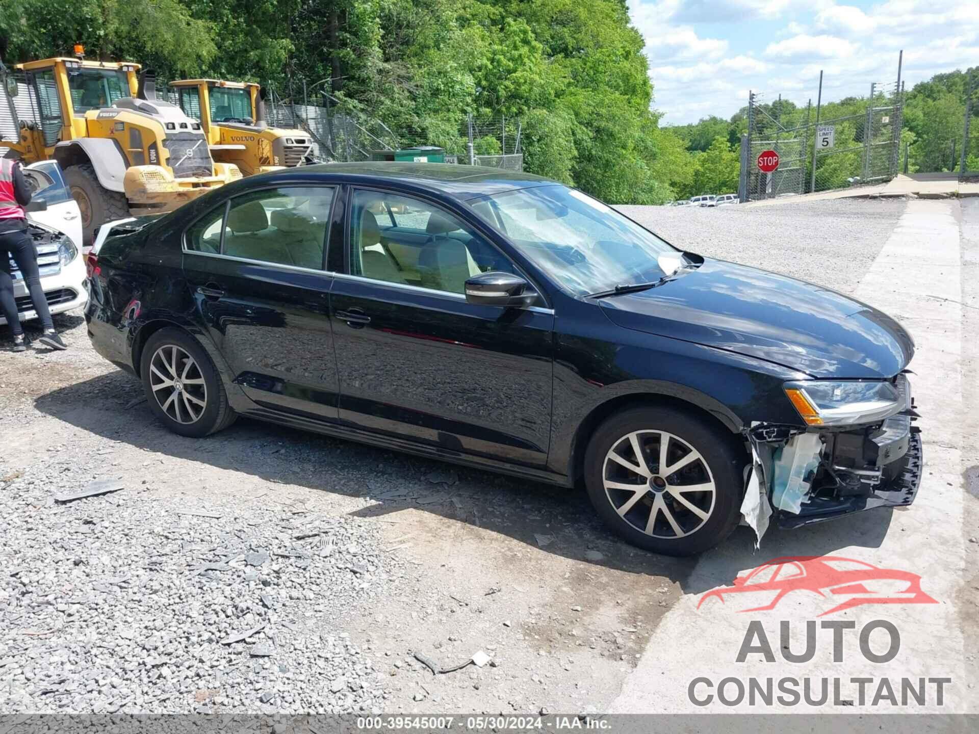 VOLKSWAGEN JETTA 2017 - 3VWB67AJ7HM349993