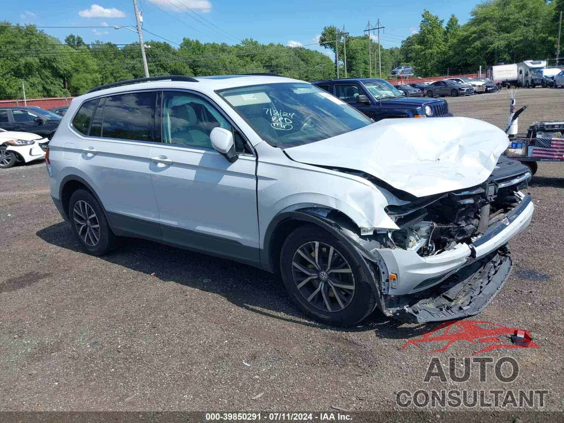 VOLKSWAGEN TIGUAN 2019 - 3VV2B7AX7KM008864