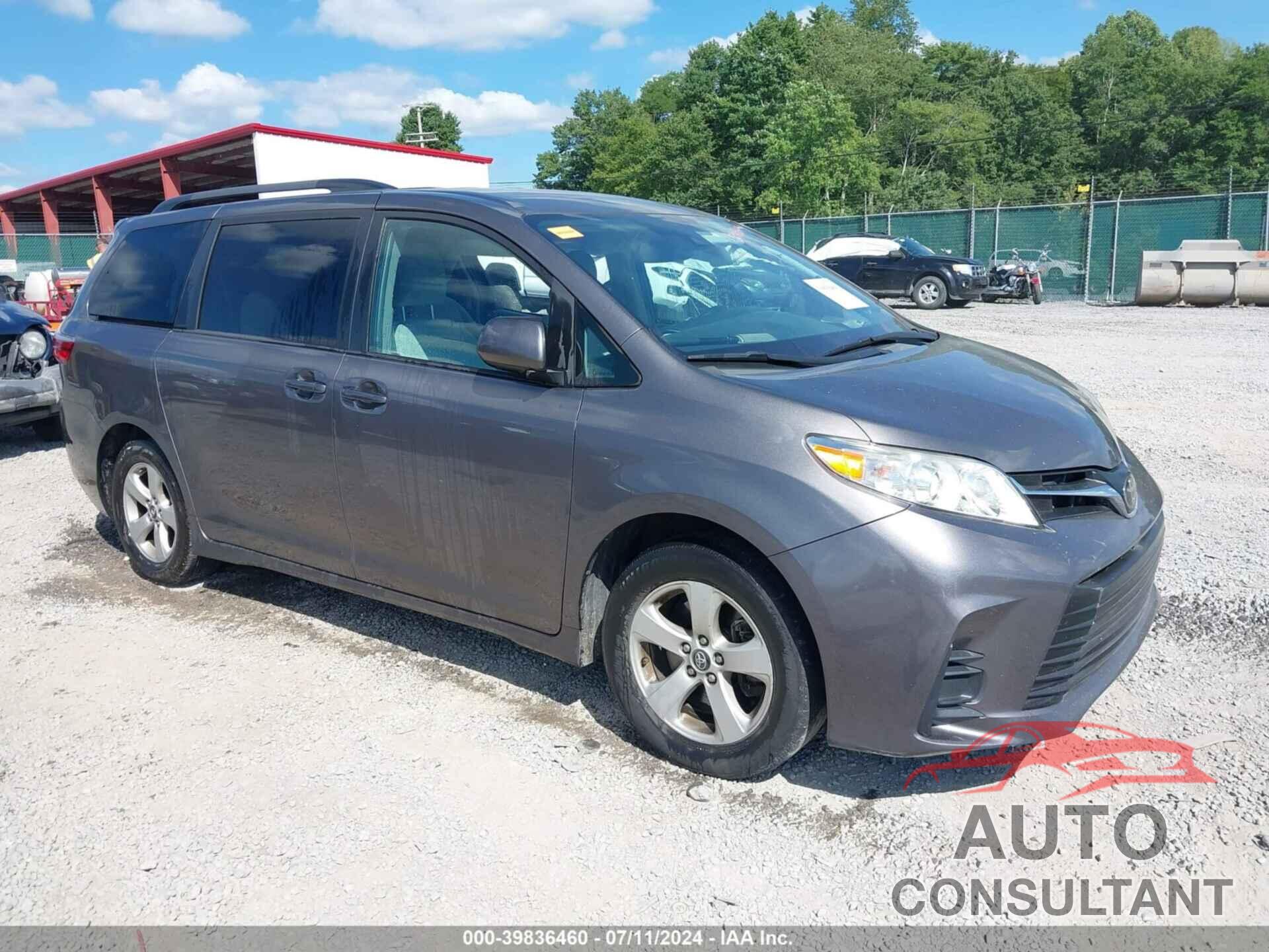 TOYOTA SIENNA 2019 - 5TDKZ3DC1KS967883