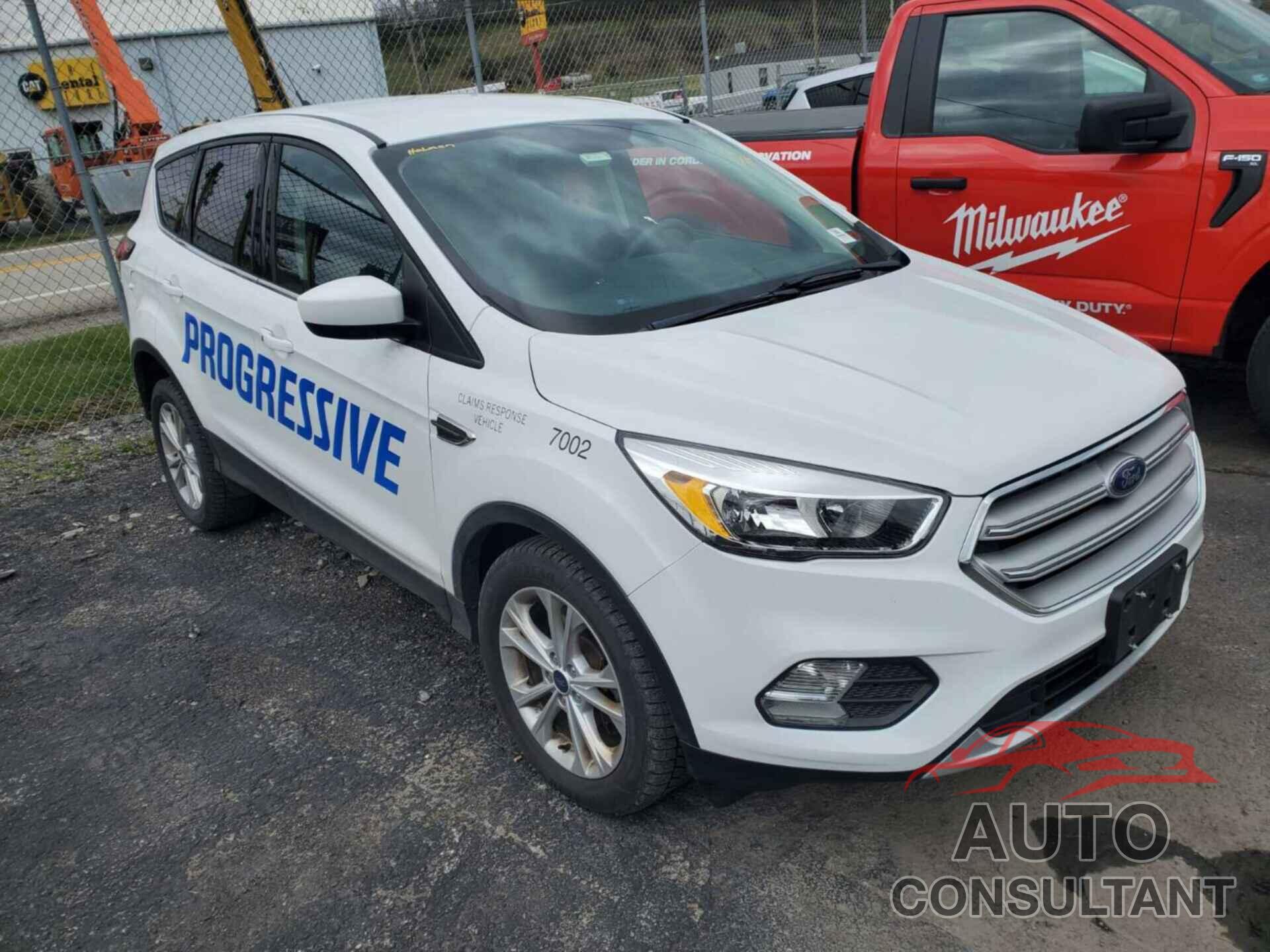 FORD ESCAPE 2019 - 1FMCU9GD6KUC37002