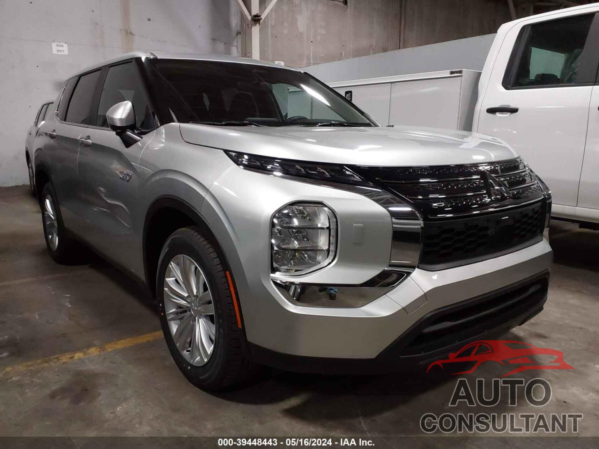MITSUBISHI OUTLANDER 2024 - JA4T5UA94RZ052270