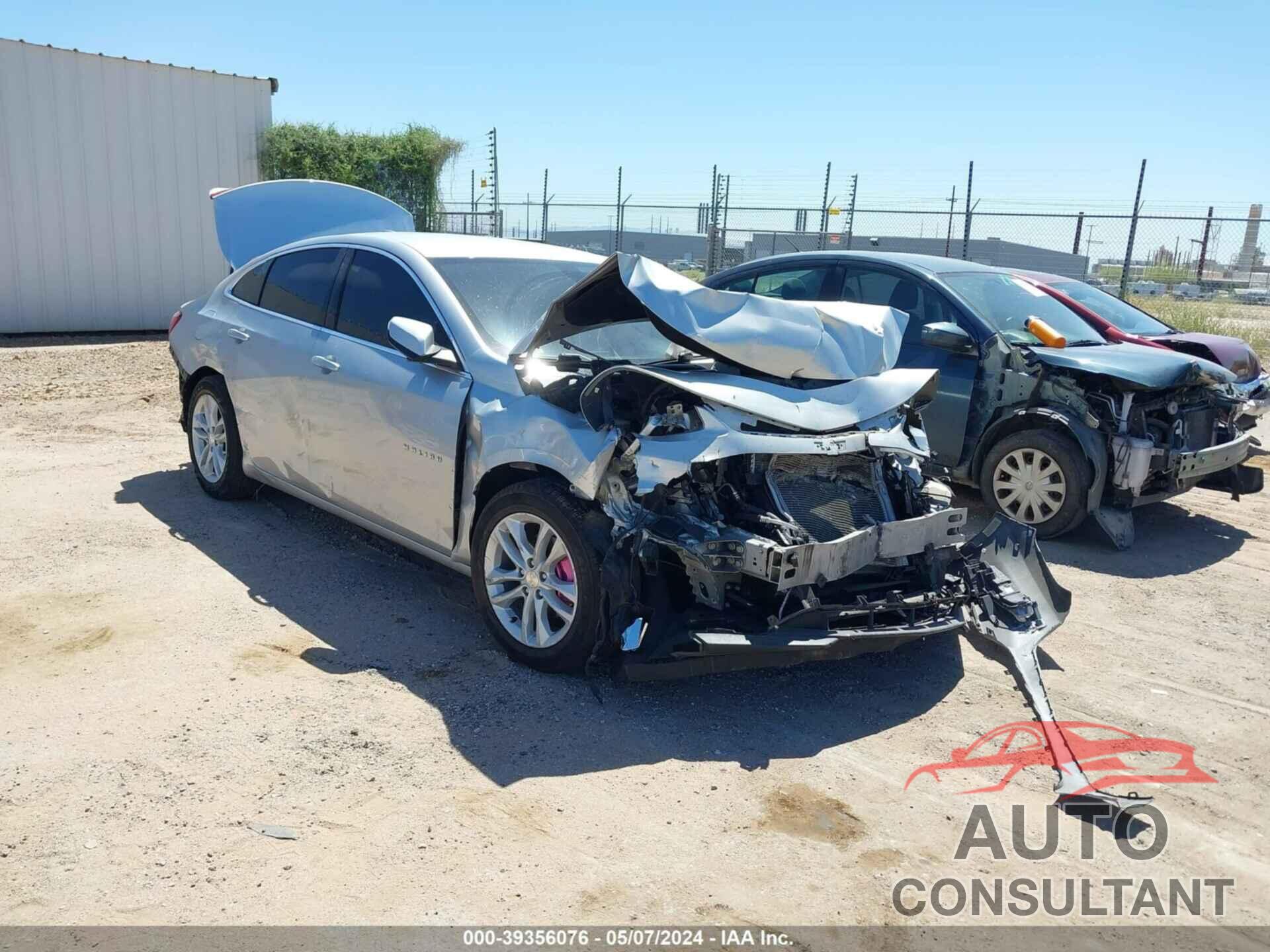 CHEVROLET MALIBU 2018 - 1G1ZD5ST8JF236712