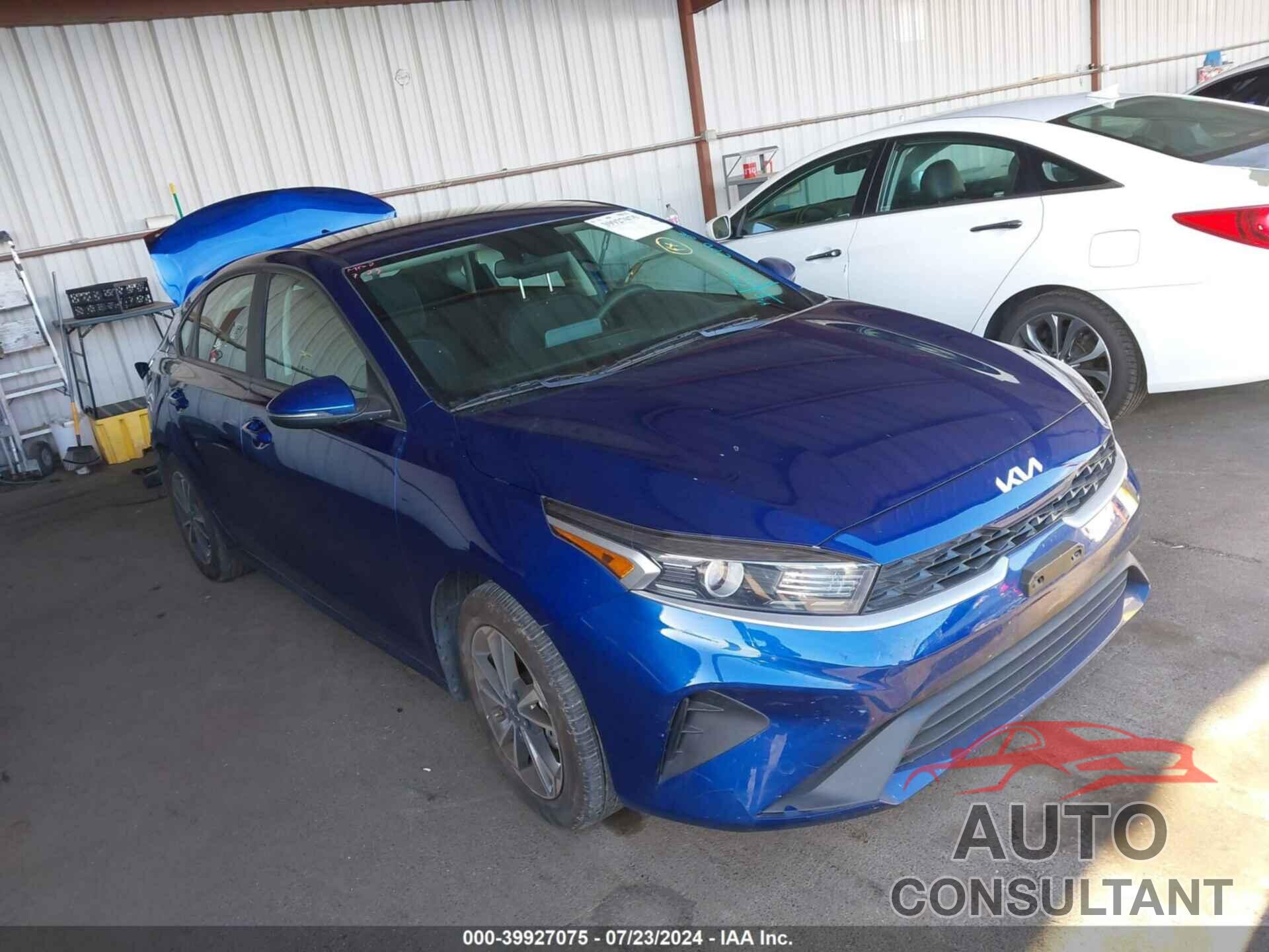 KIA FORTE 2023 - 3KPF24AD7PE595945