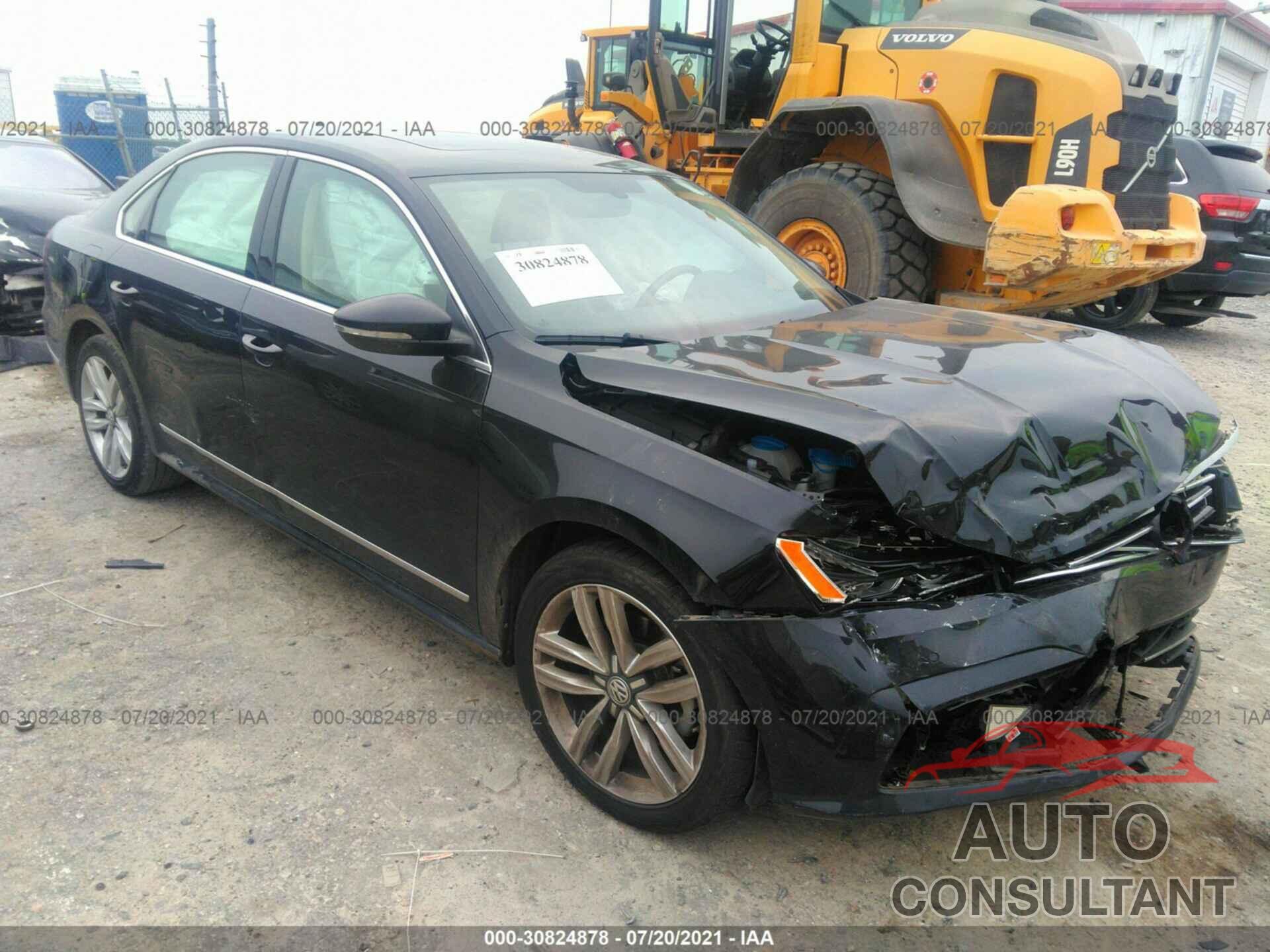 VOLKSWAGEN PASSAT 2017 - 1VWGT7A34HC061575
