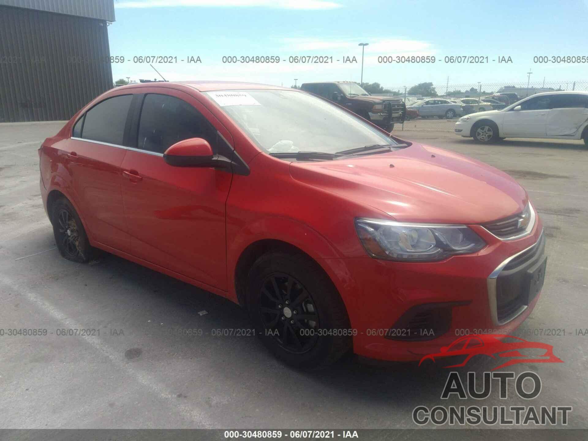 CHEVROLET SONIC 2017 - 1G1JD5SH0H4139955