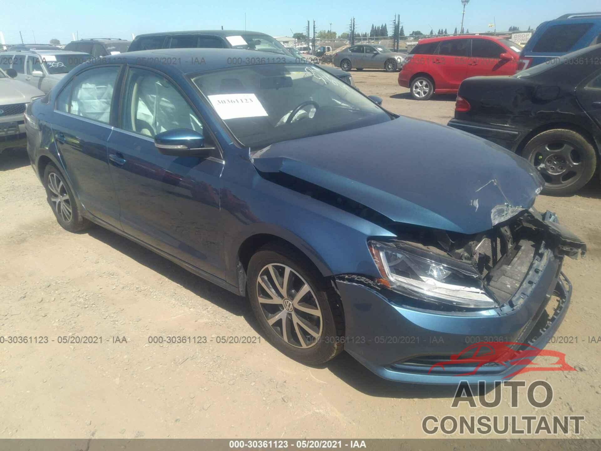 VOLKSWAGEN JETTA 2017 - 3VWDB7AJ8HM238891