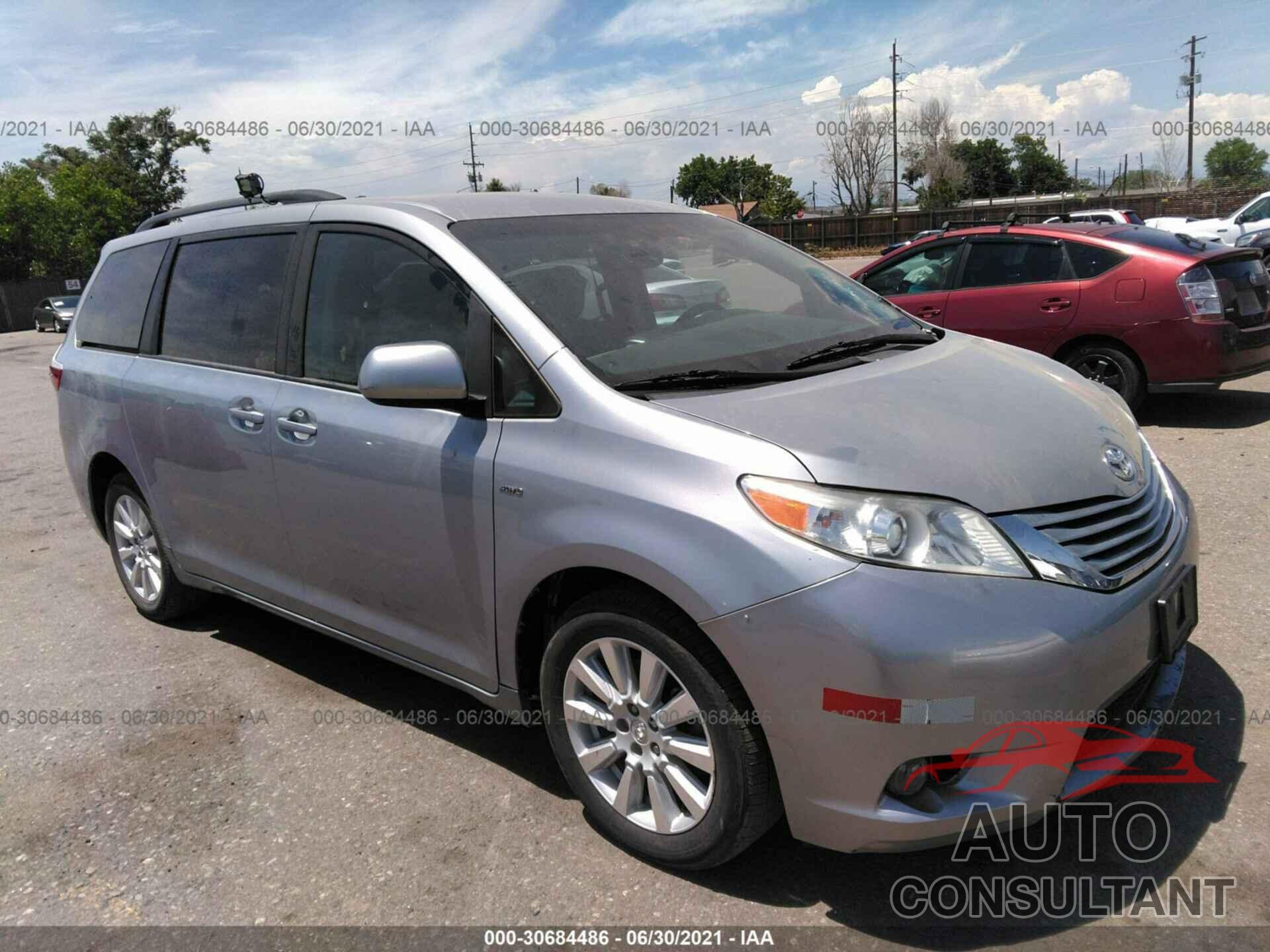 TOYOTA SIENNA 2017 - 5TDJZ3DC1HS185412