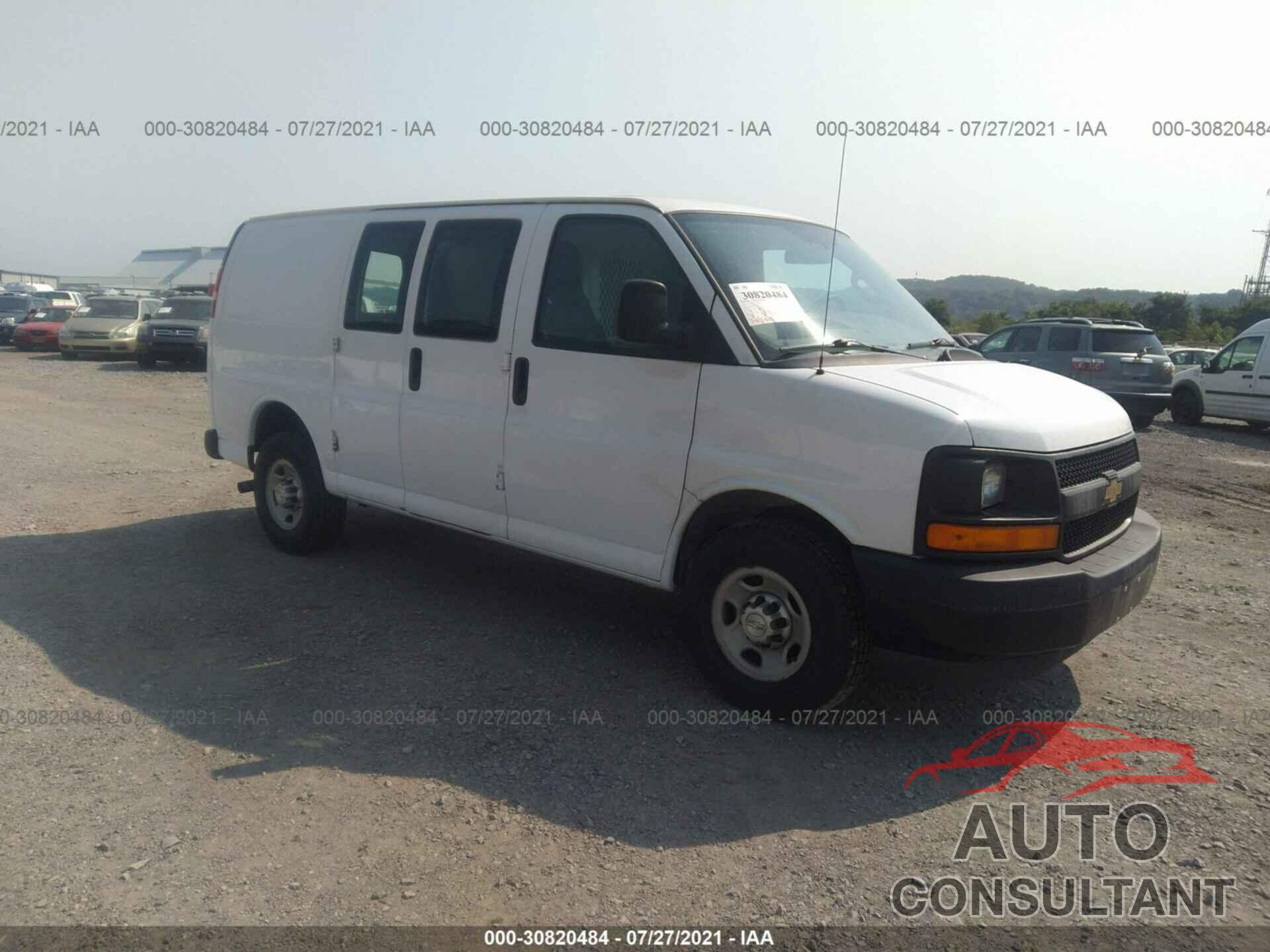 CHEVROLET EXPRESS CARGO VAN 2017 - 1GCWGAFF1H1266172