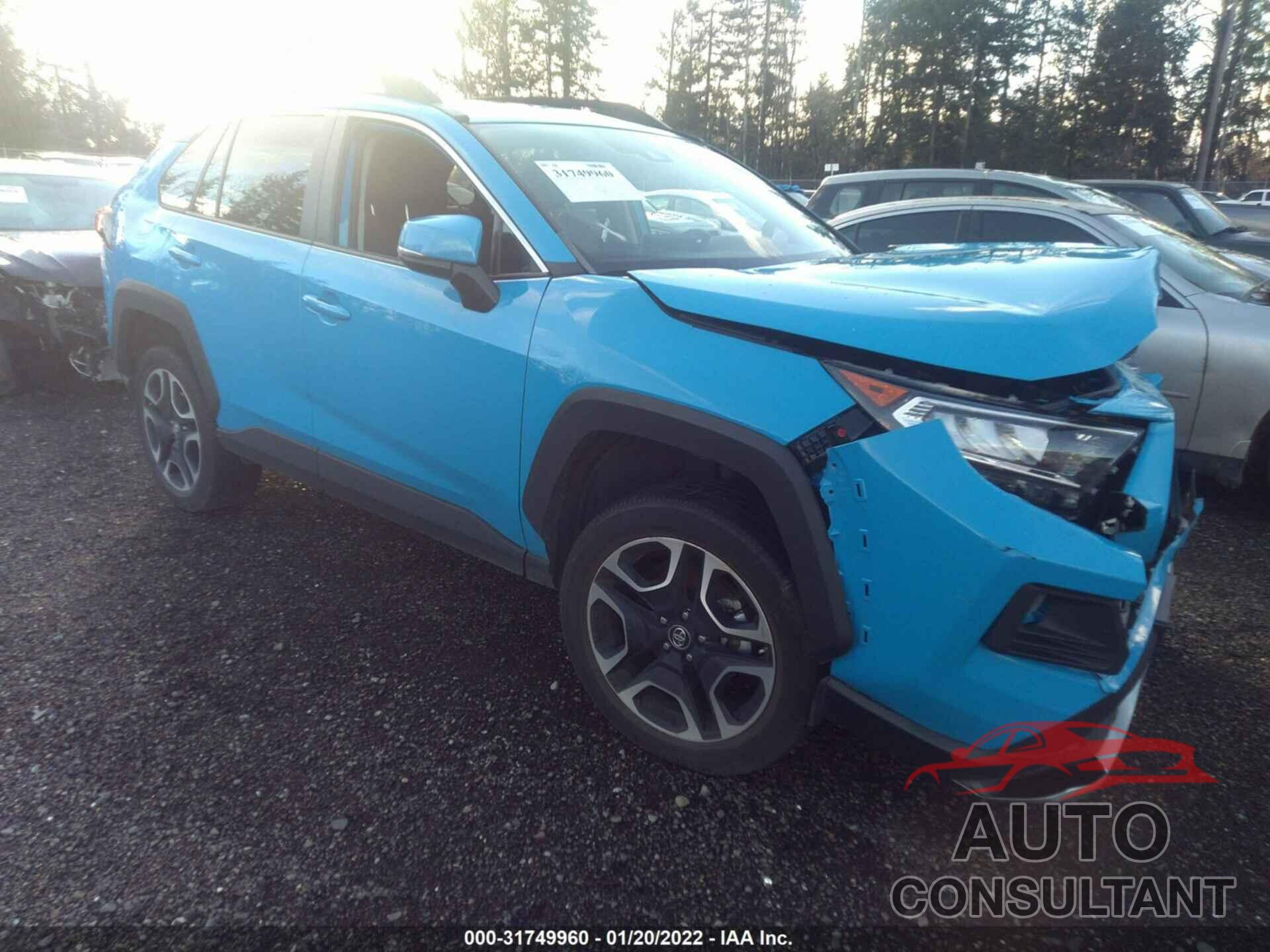 TOYOTA RAV4 2019 - 2T3J1RFV4KC035715