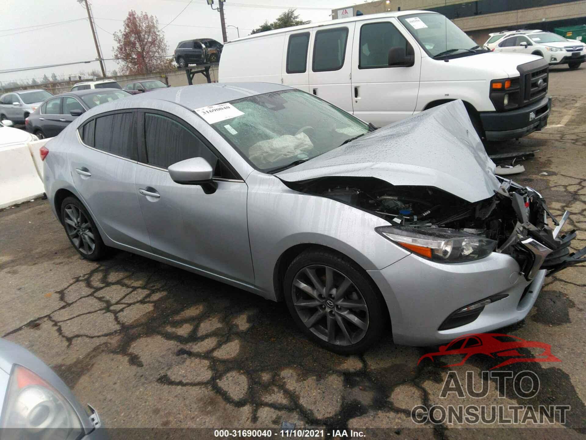 MAZDA MAZDA3 4-DOOR 2018 - 3MZBN1V31JM199767
