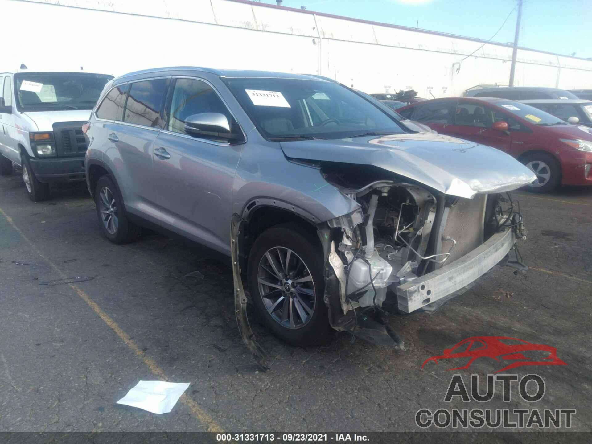 TOYOTA HIGHLANDER 2019 - 5TDKZRFH4KS560586