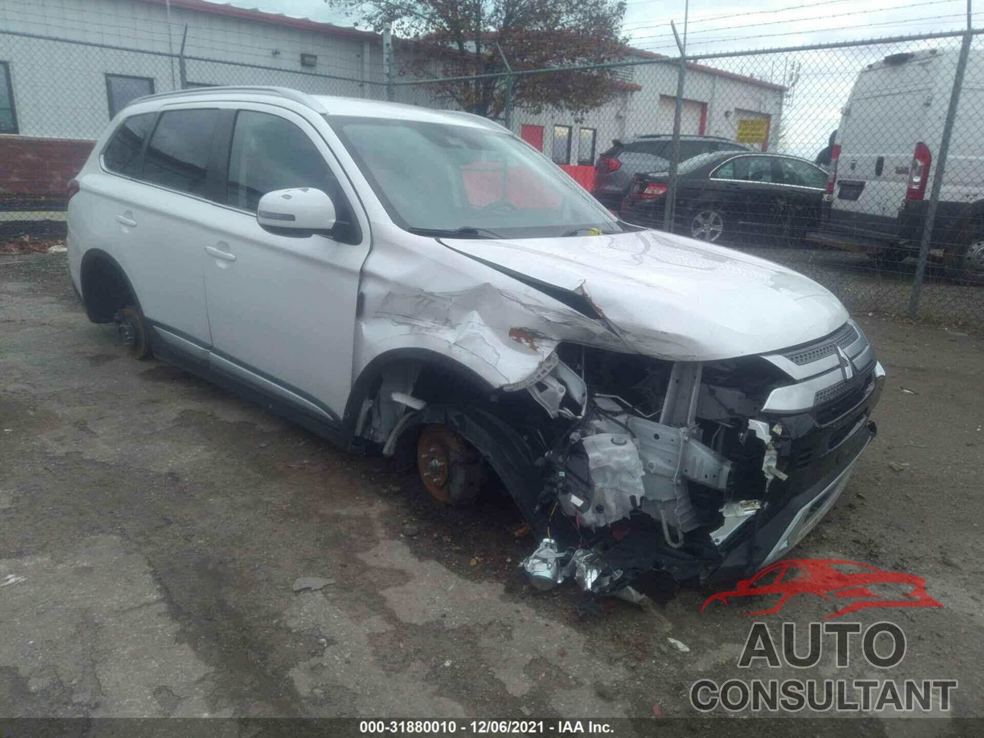 MITSUBISHI OUTLANDER 2020 - JA4AZ3A39LZ027129
