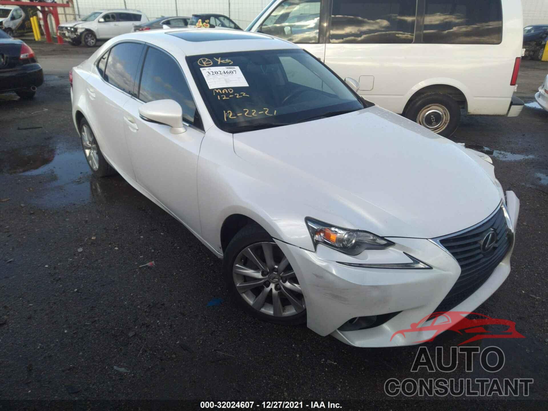 LEXUS IS 200T 2016 - JTHBA1D21G5011060