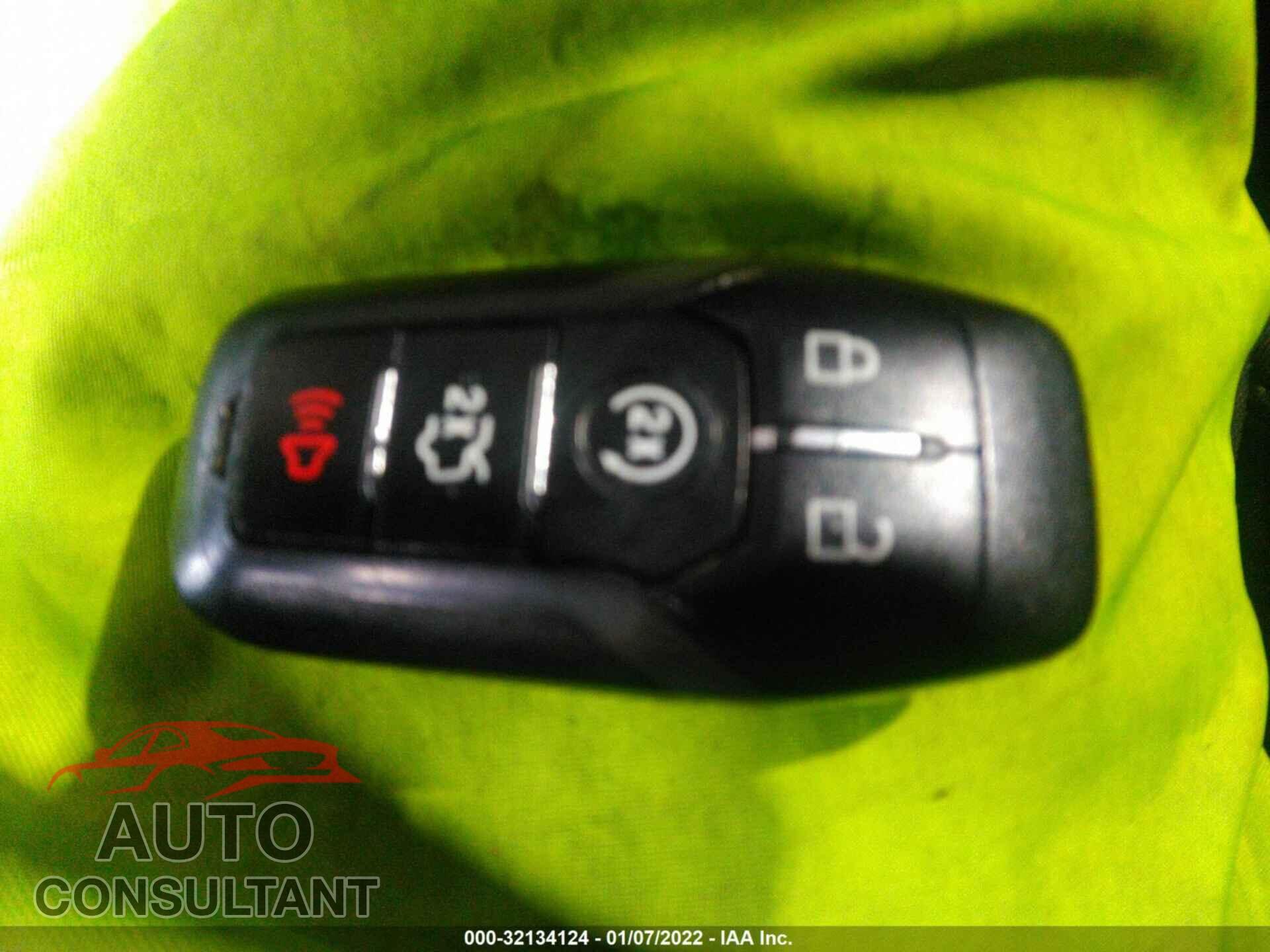 FORD MUSTANG 2016 - 1FA6P8TH1G5242918