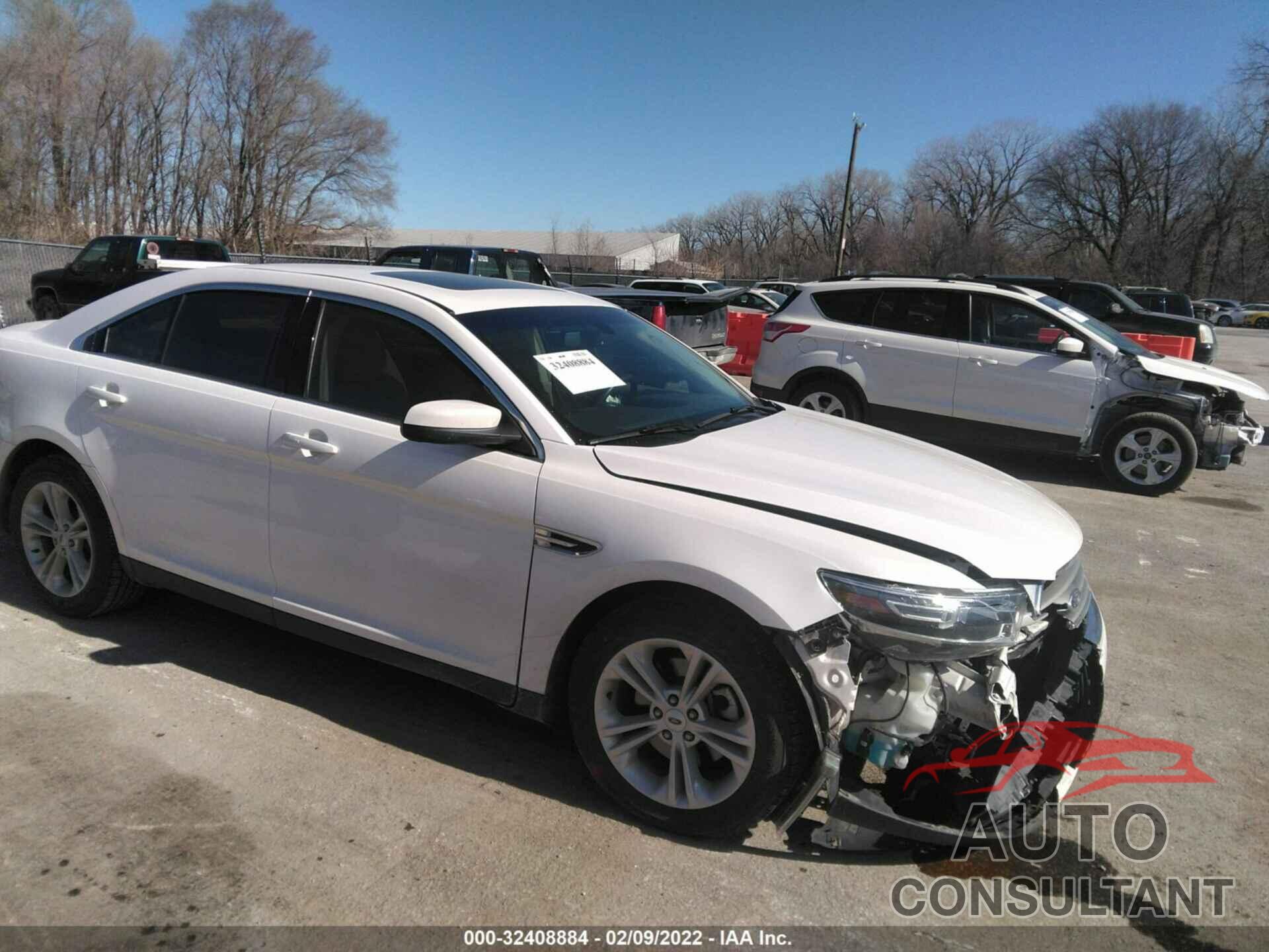 FORD TAURUS 2017 - 1FAHP2E84HG128968