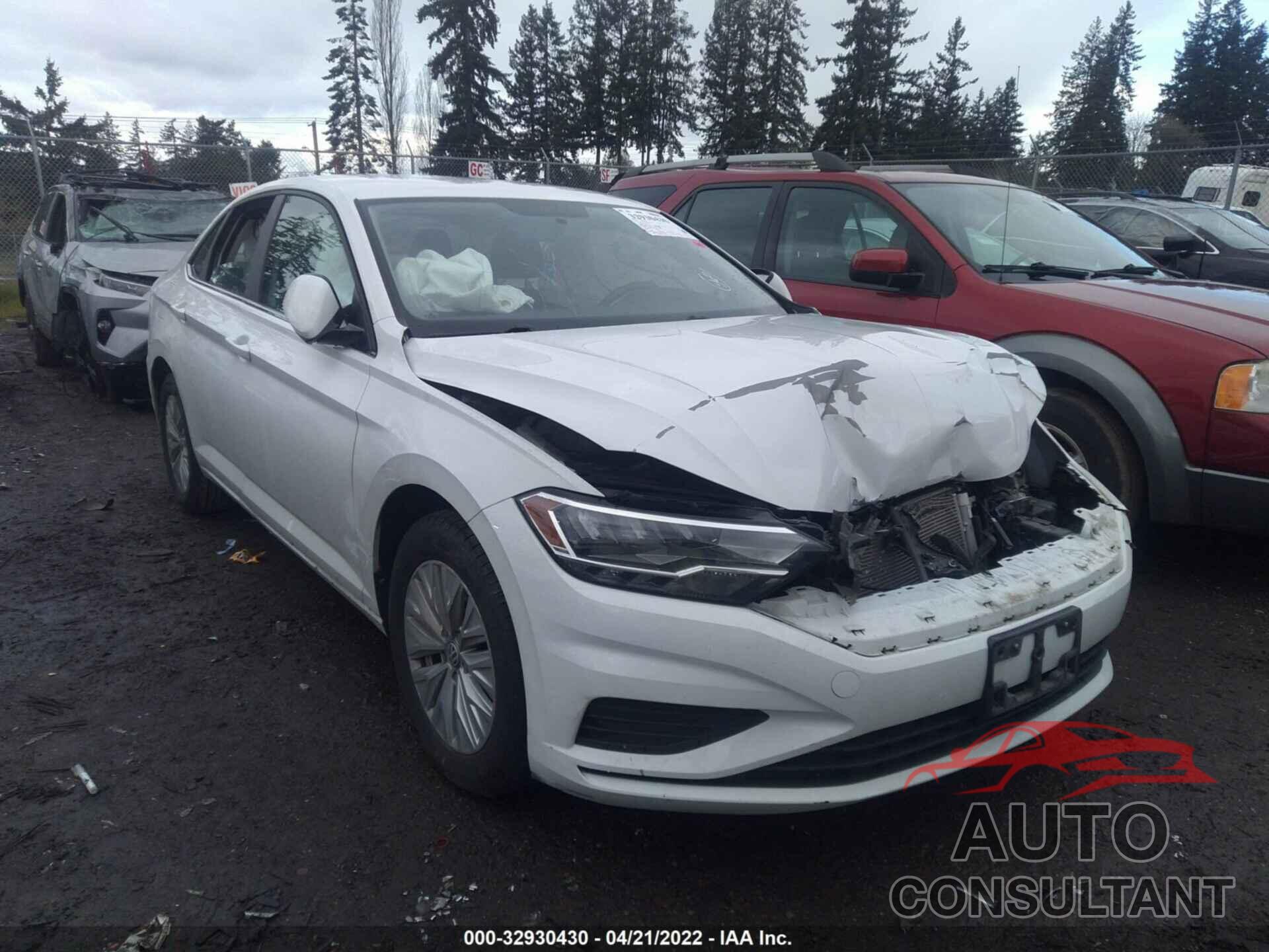 VOLKSWAGEN JETTA 2019 - 3VWN57BU0KM071101