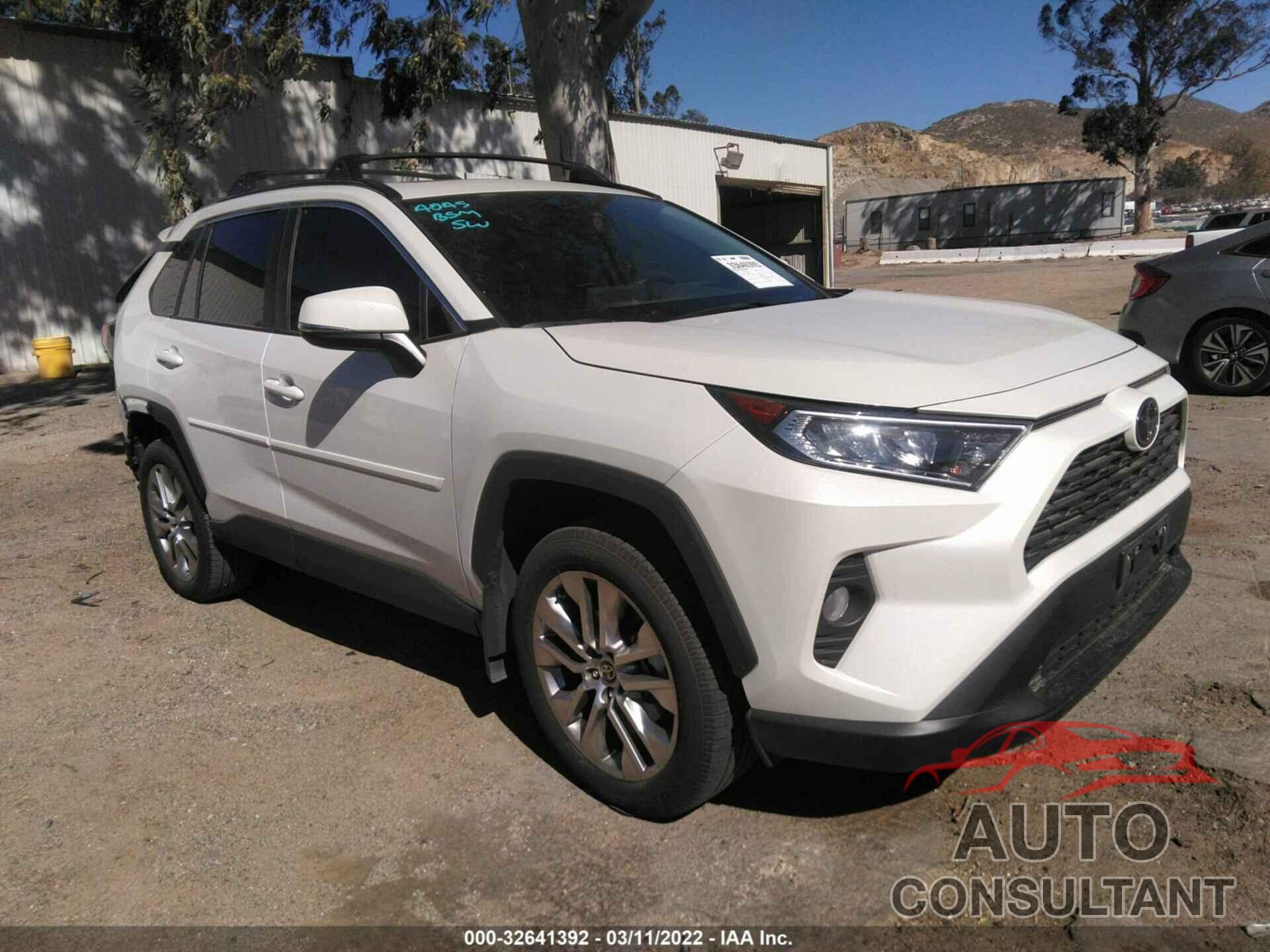 TOYOTA RAV4 2021 - 2T3C1RFV2MW145494