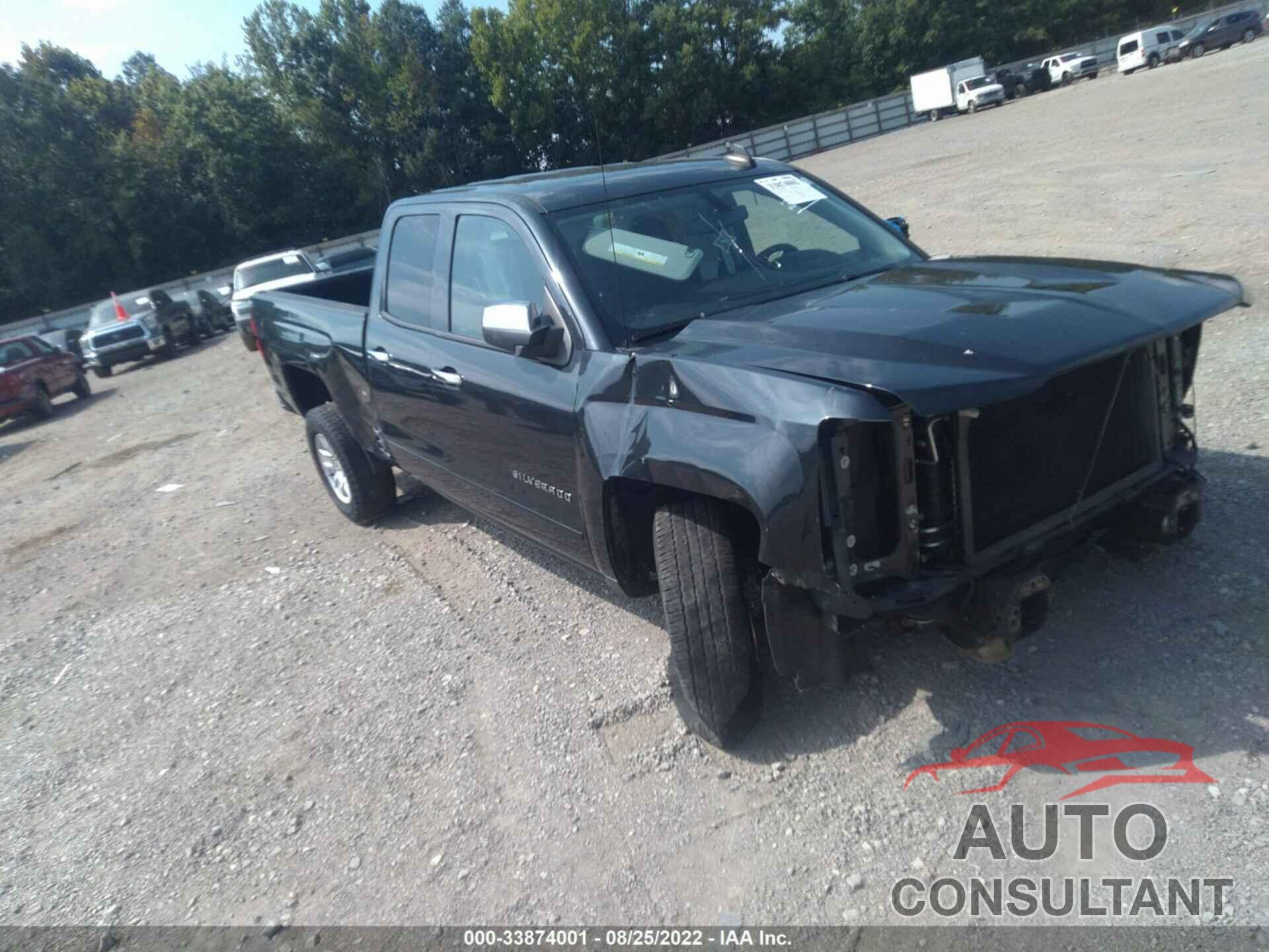 CHEVROLET SILVERADO 1500 2018 - 1GCRCREC7JZ152554