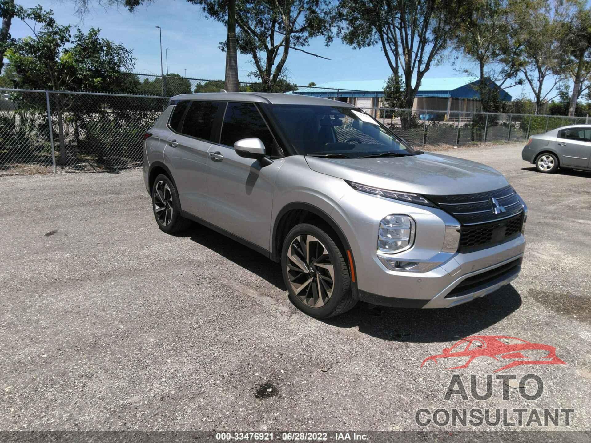 MITSUBISHI OUTLANDER 2022 - JA4J3UA80NZ010631