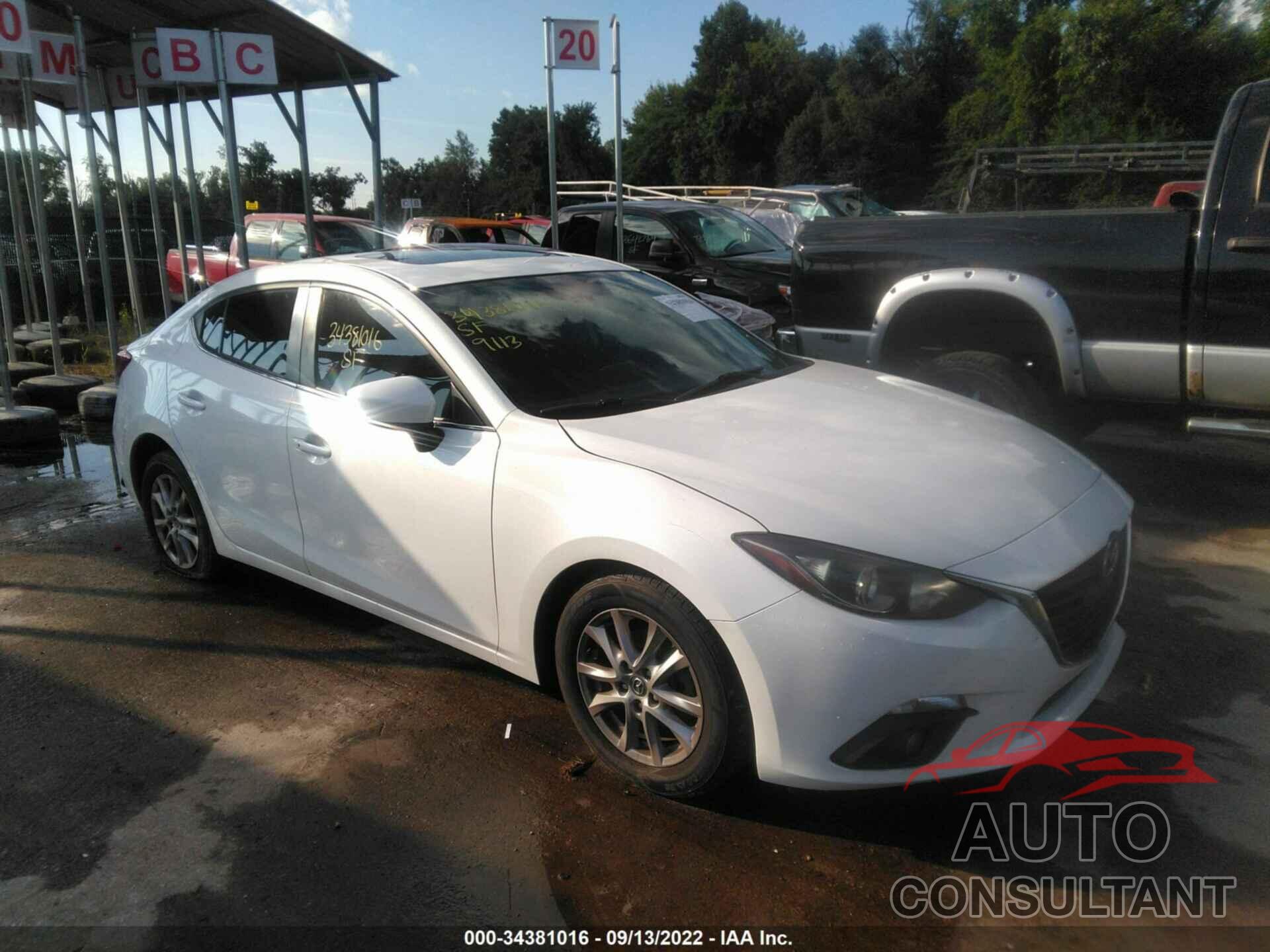 MAZDA MAZDA3 2016 - JM1BM1V76G1288233