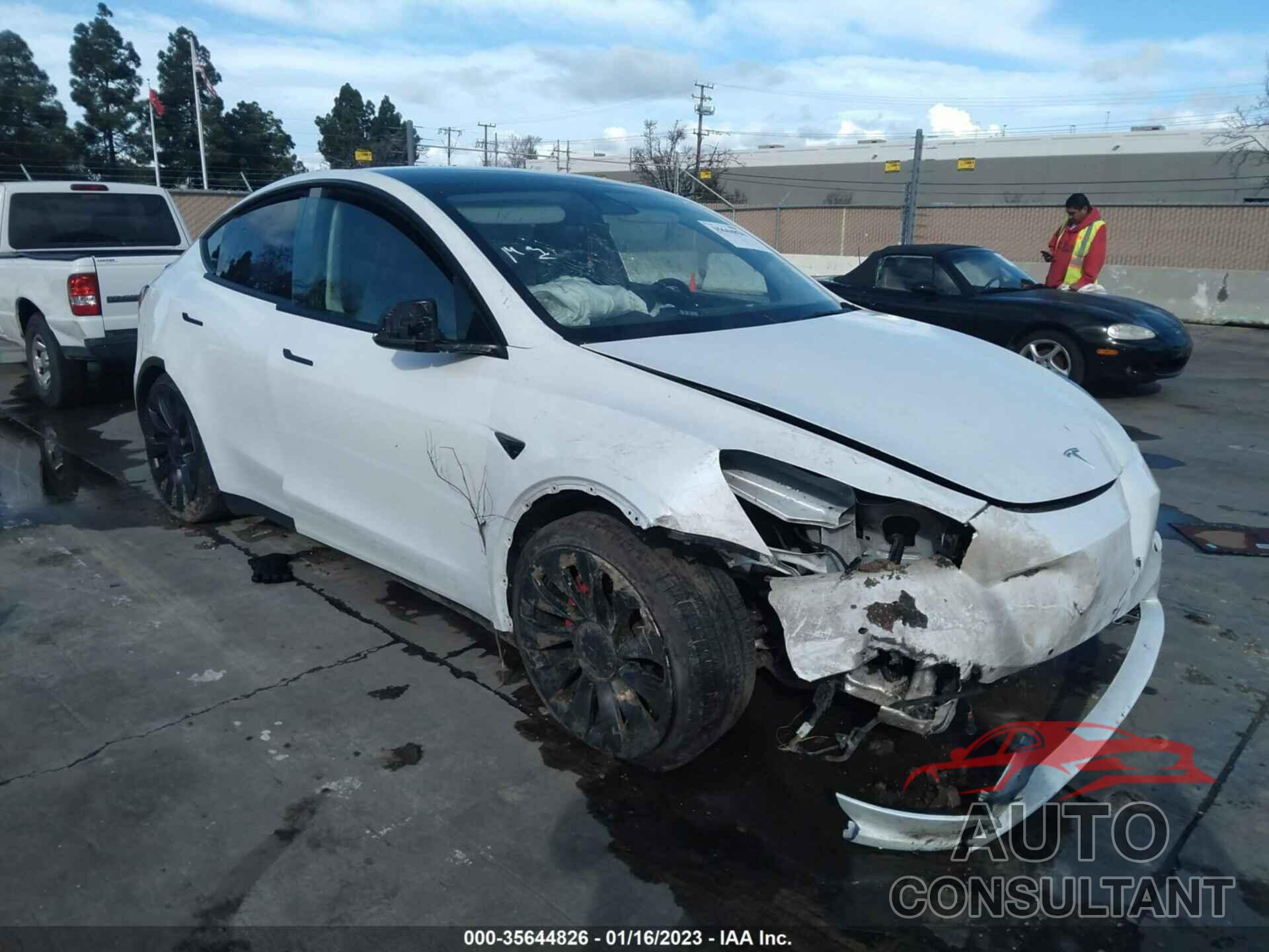 TESLA MODEL Y 2022 - 7SAYGDEF6NF382436