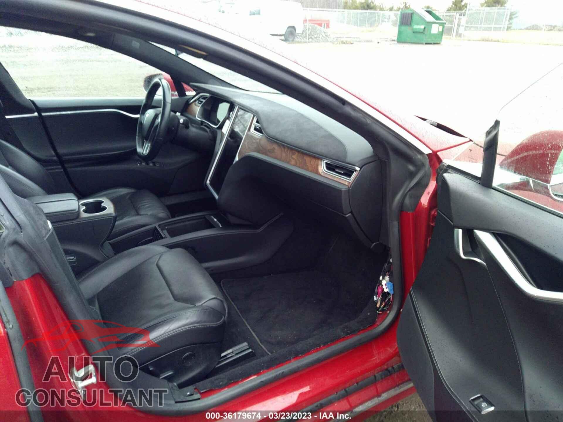 TESLA MODEL S 2017 - 5YJSA1E22HF185607