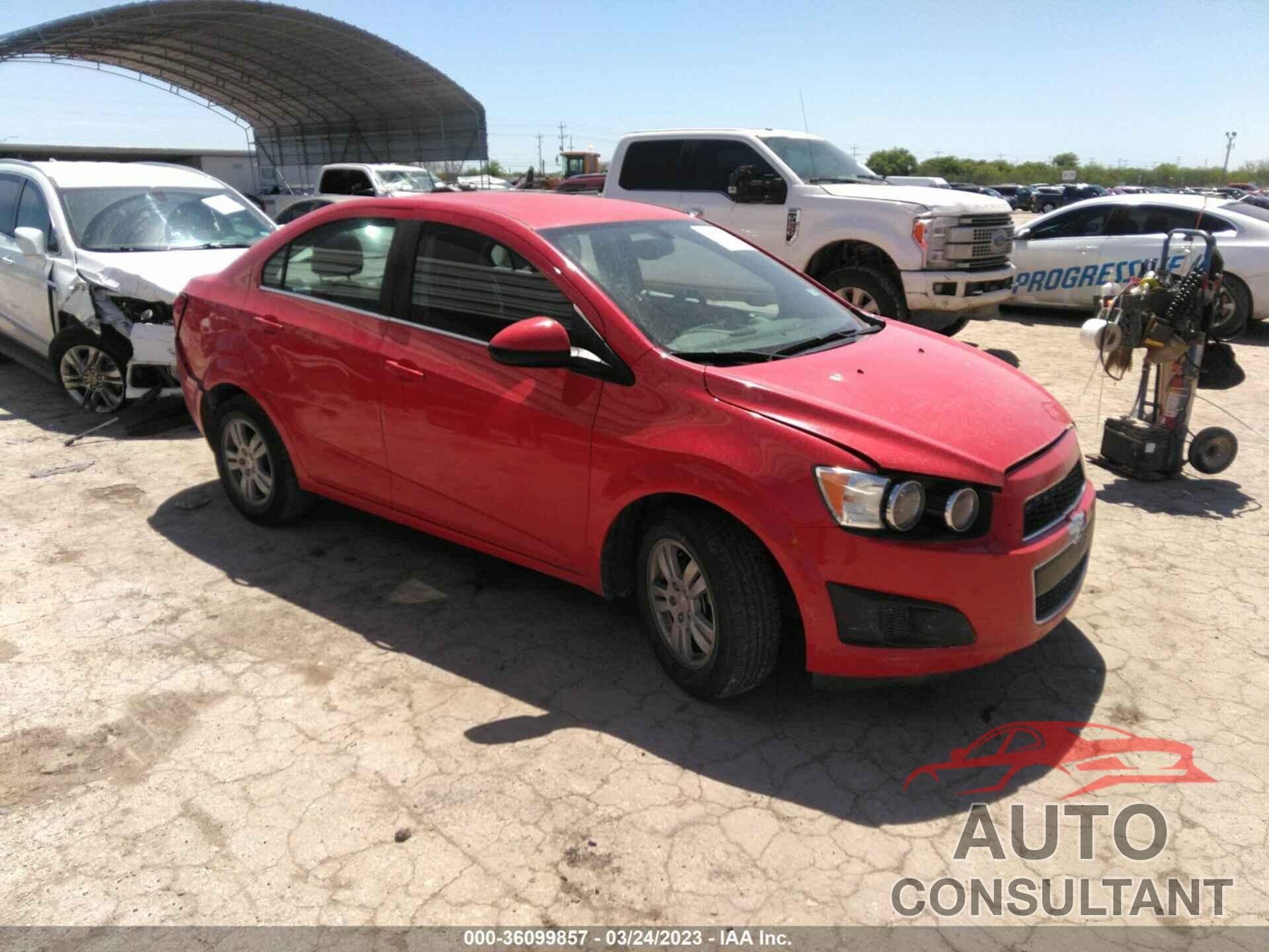 CHEVROLET SONIC 2016 - 1G1JC5SH7G4140098