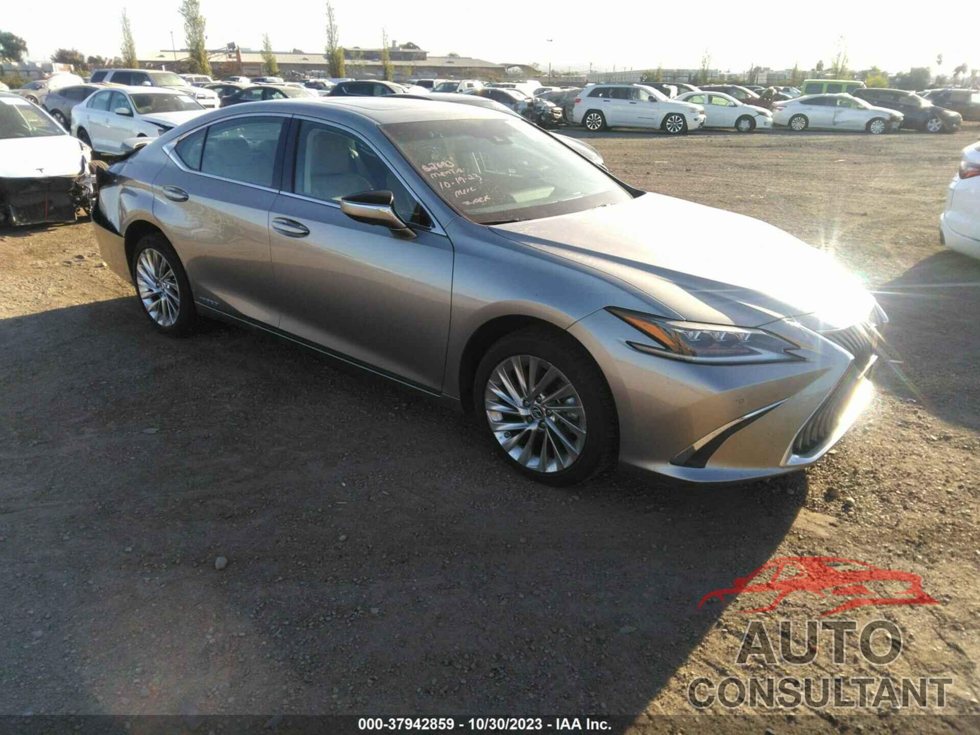 LEXUS ES 300H 2020 - 58AE21B11LU006824