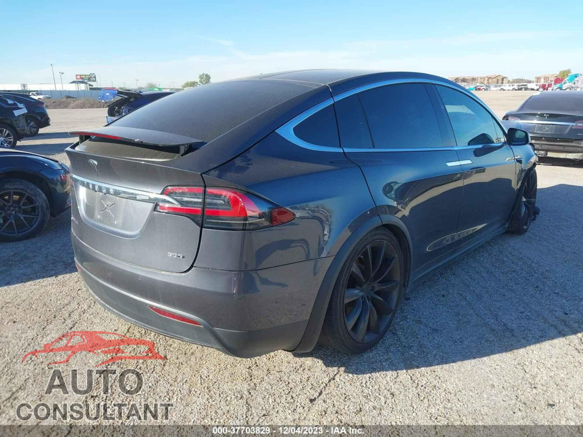 TESLA MODEL X 2017 - 5YJXCAE27HF037744
