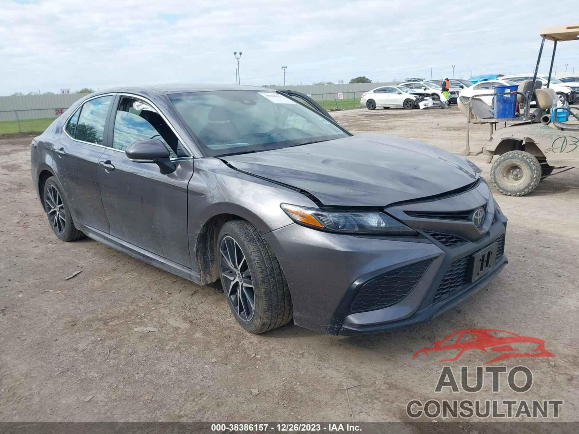 TOYOTA CAMRY 2023 - 4T1G11AK7PU747885