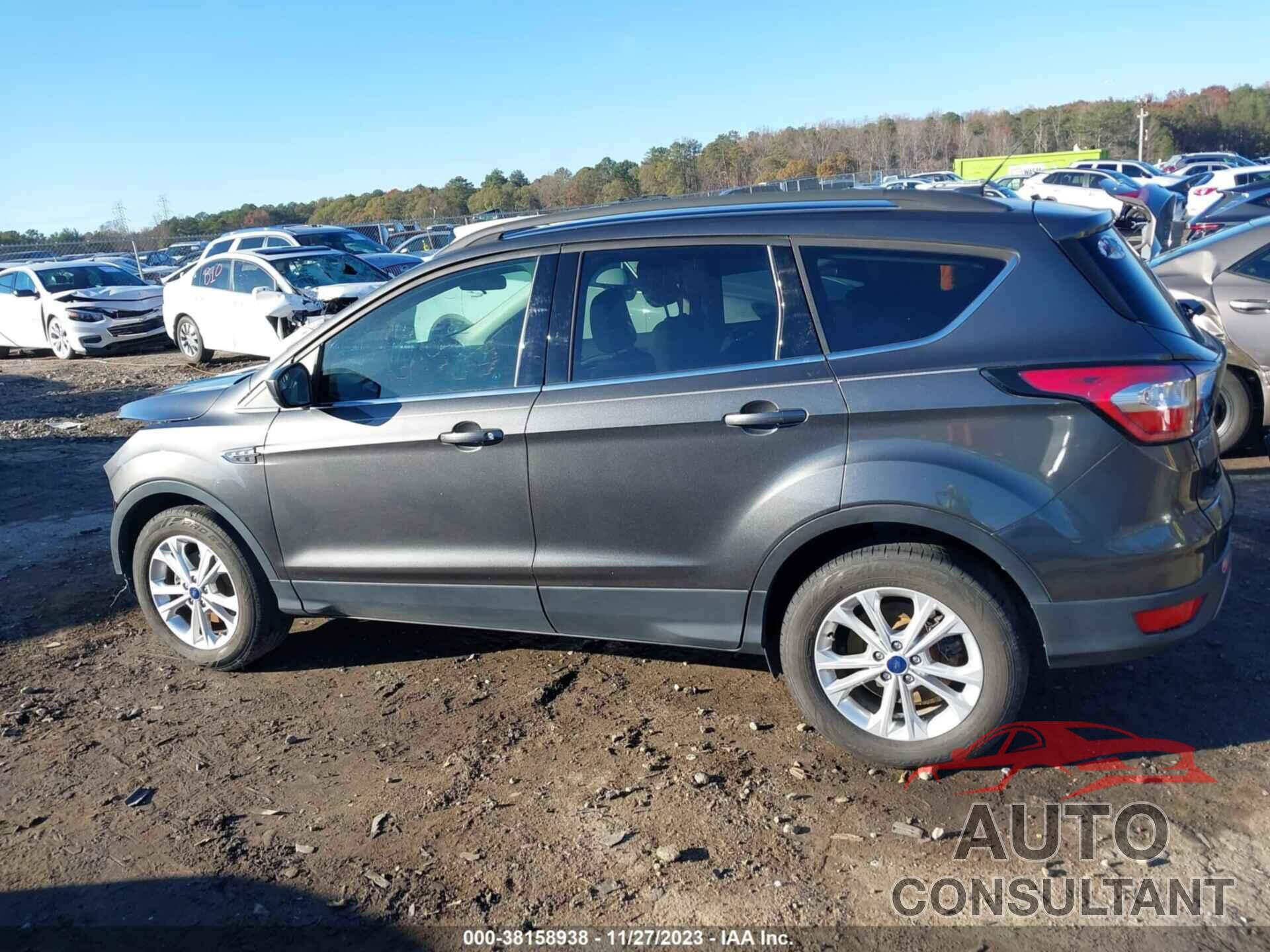 FORD ESCAPE 2018 - 1FMCU0GD3JUA94049