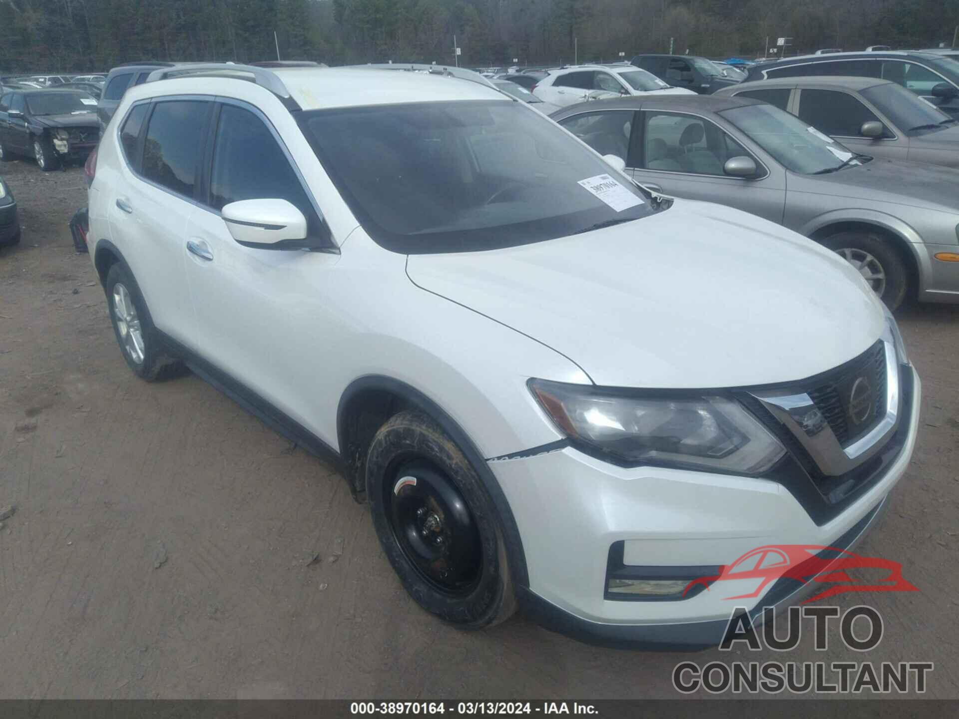 NISSAN ROGUE 2017 - KNMAT2MT0HP602153