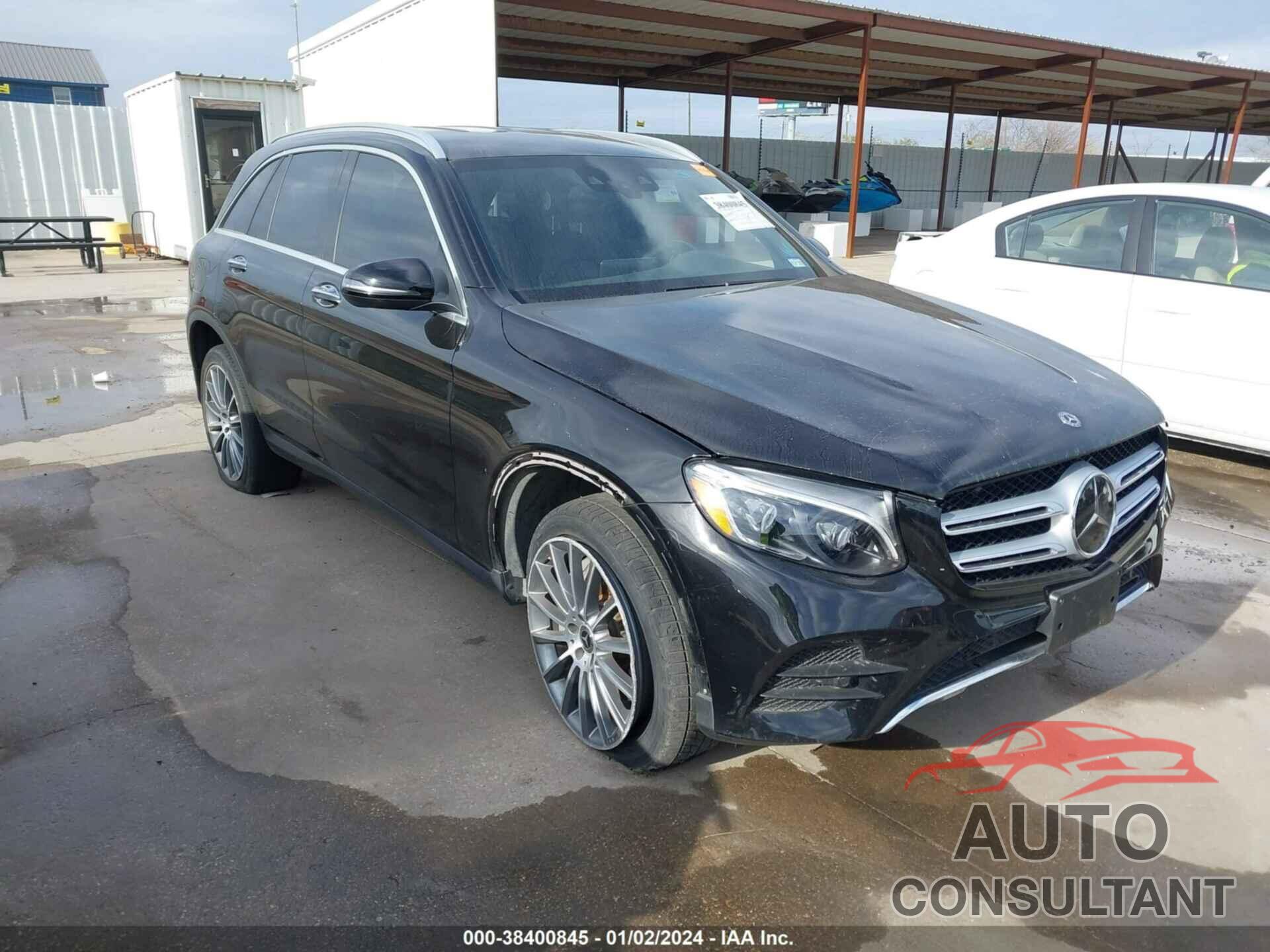 MERCEDES-BENZ GLC 300 2019 - WDC0G4KB7KV135624