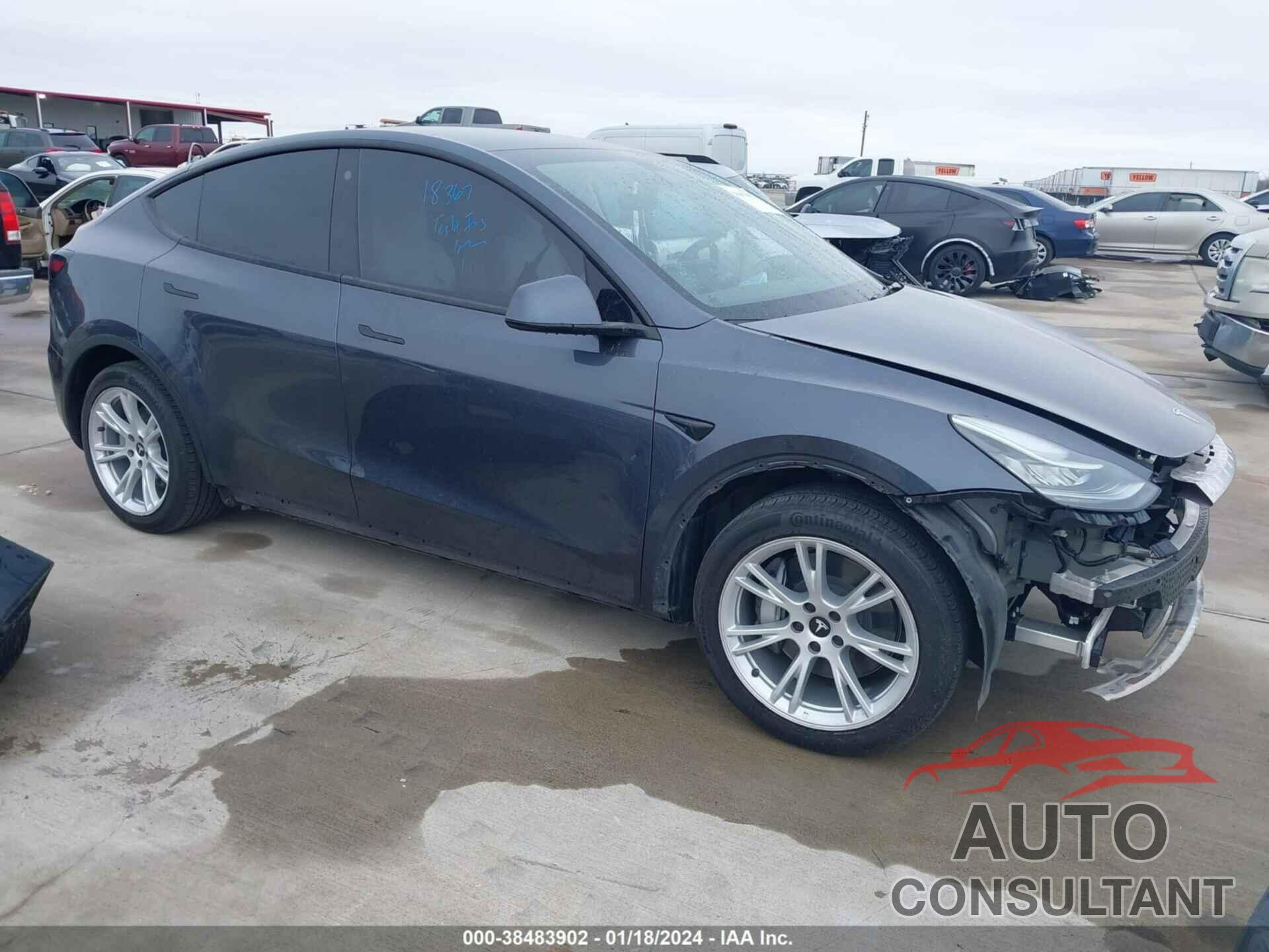 TESLA MODEL Y 2022 - 7SAYGDEE8NF443468